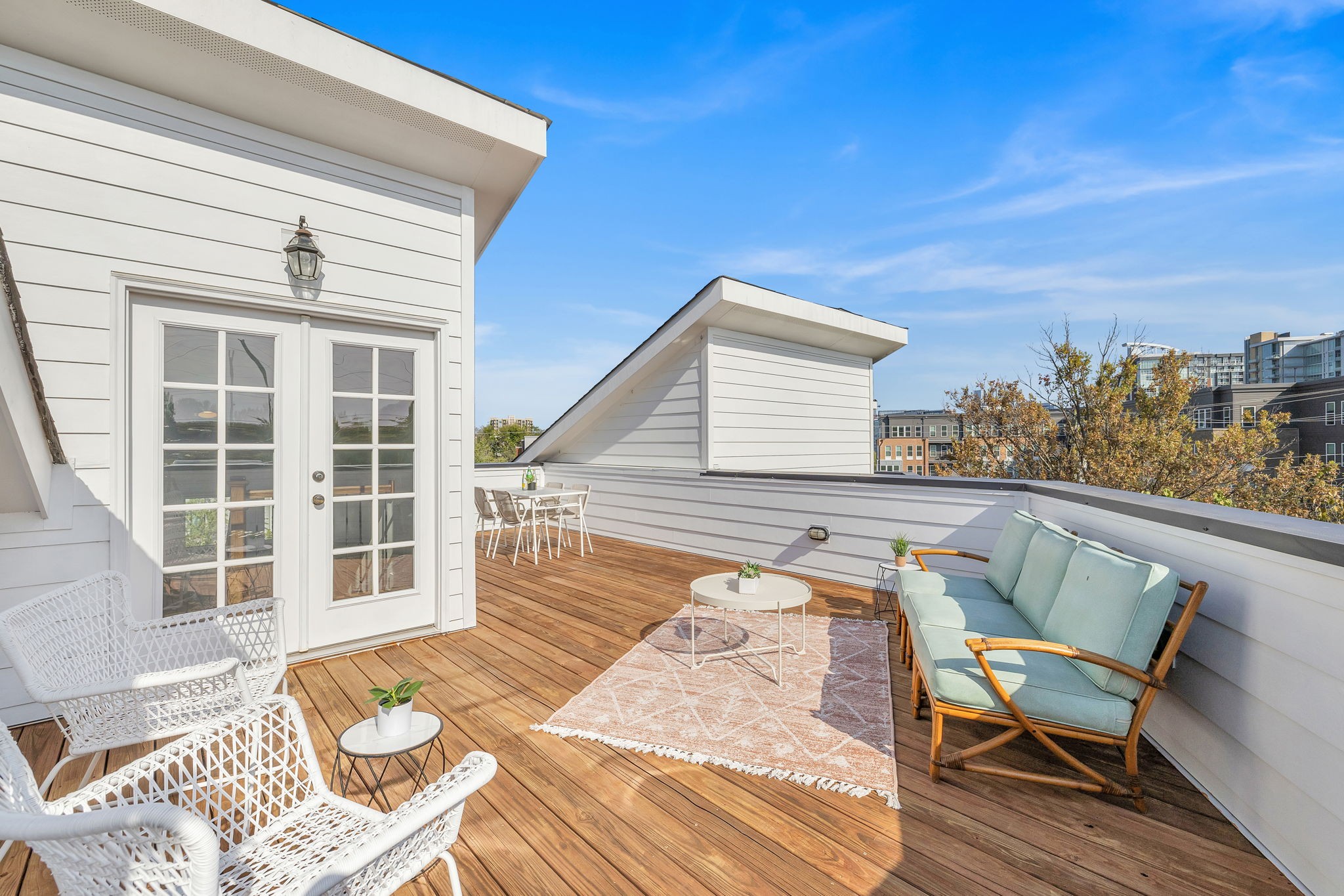 1209 Hawkins St Unit: 2