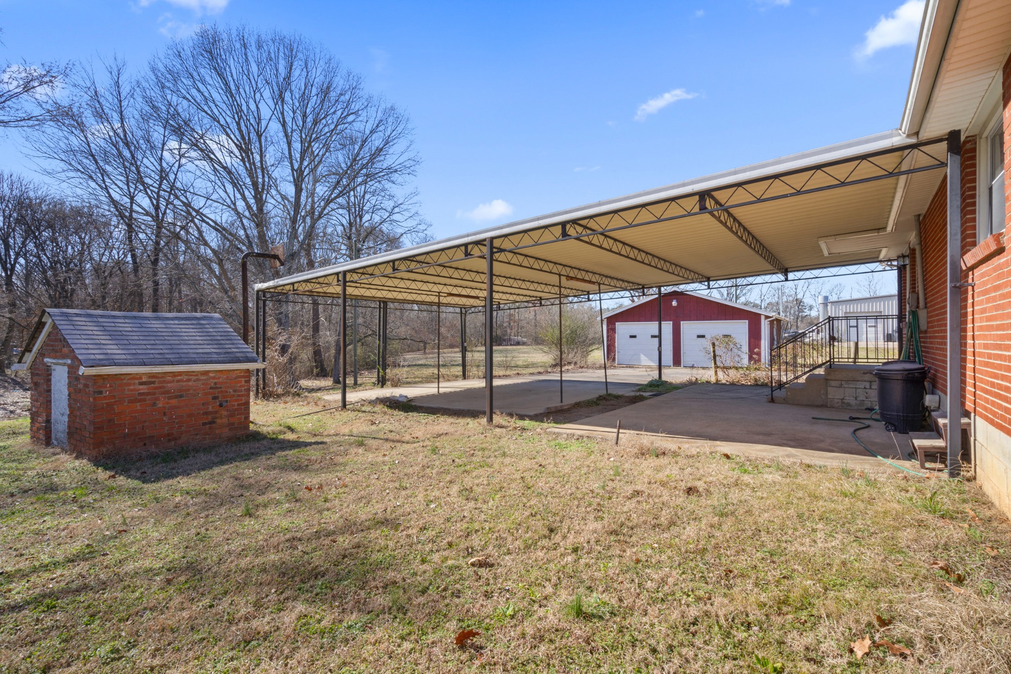 6195 Clarksville Pike