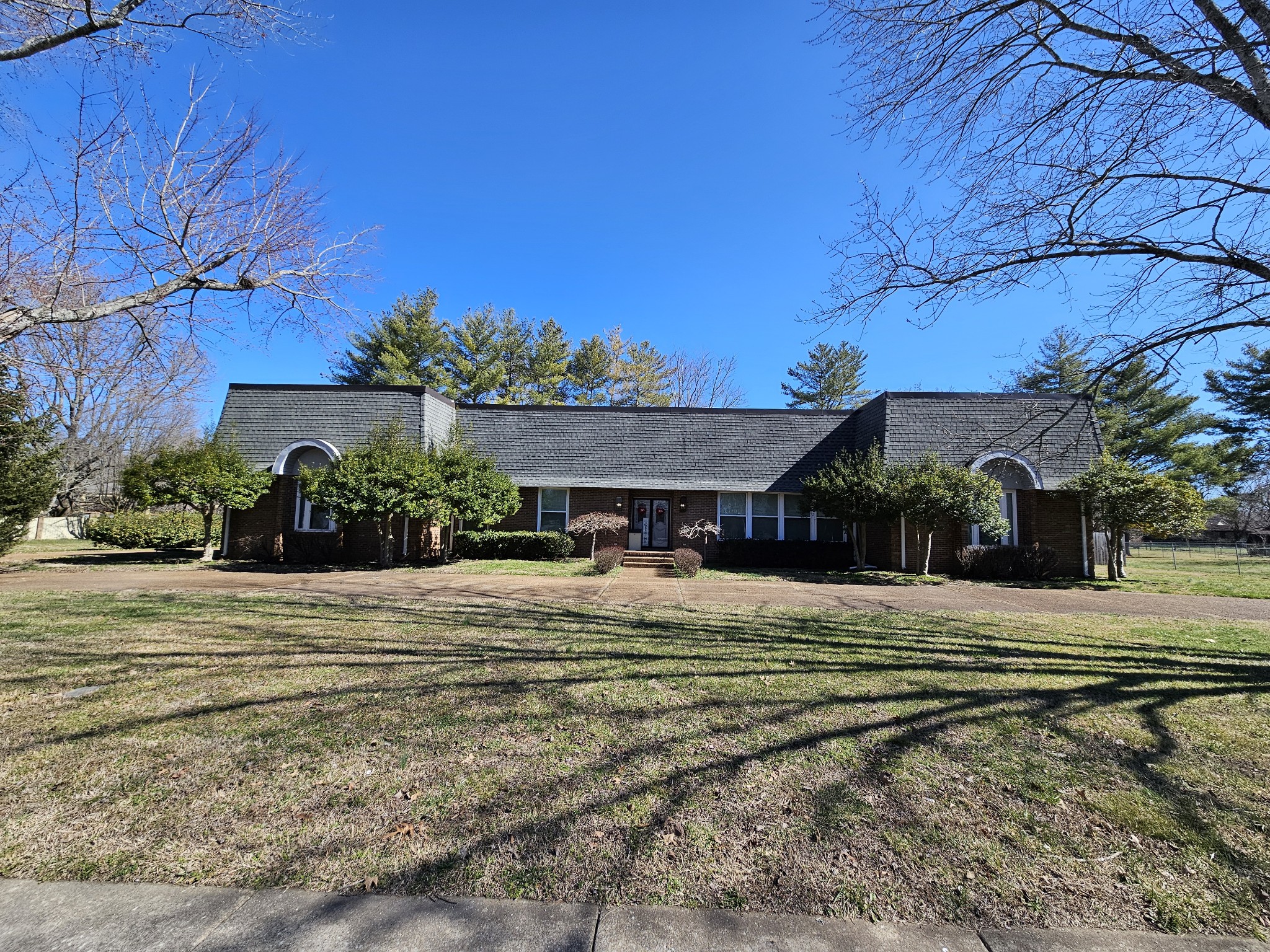 714 N Rutherford Blvd