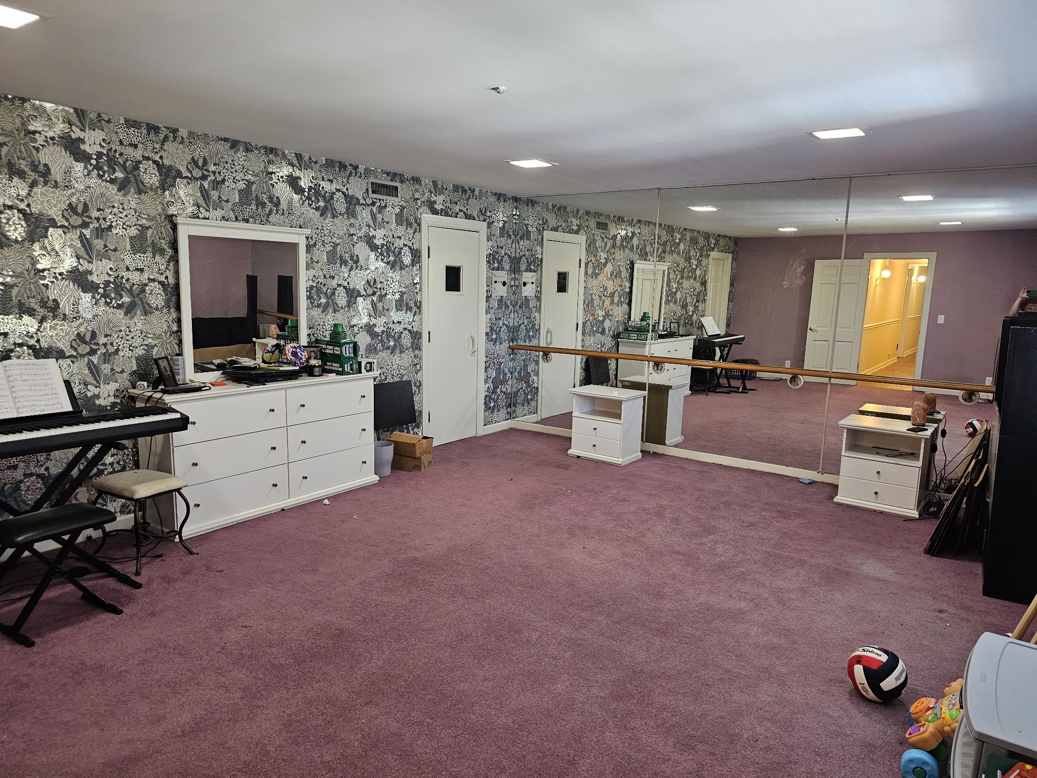 714 N Rutherford Blvd