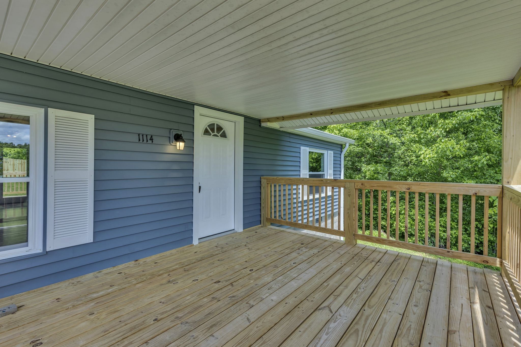 1114 John Shores Rd