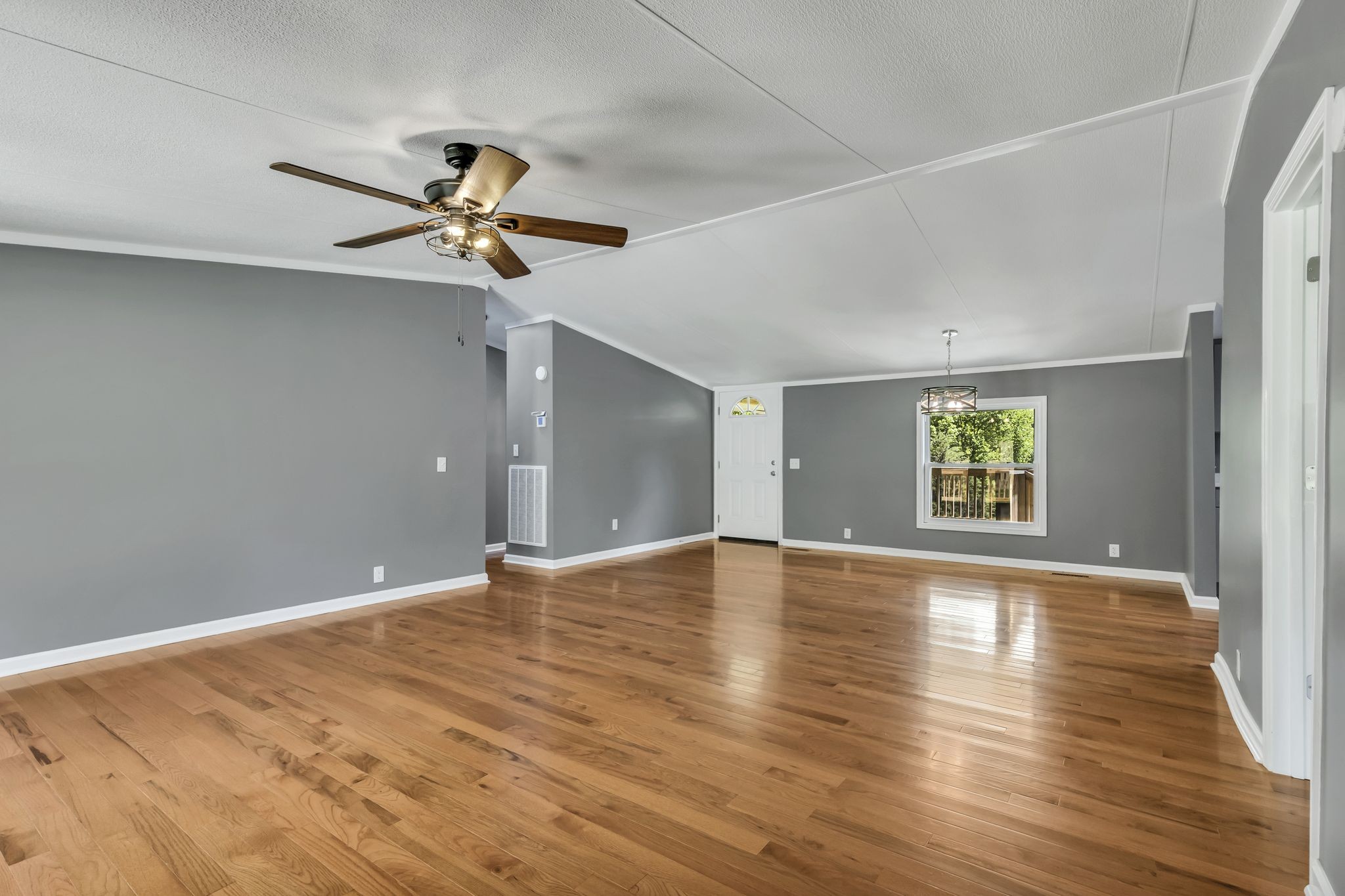 1114 John Shores Rd