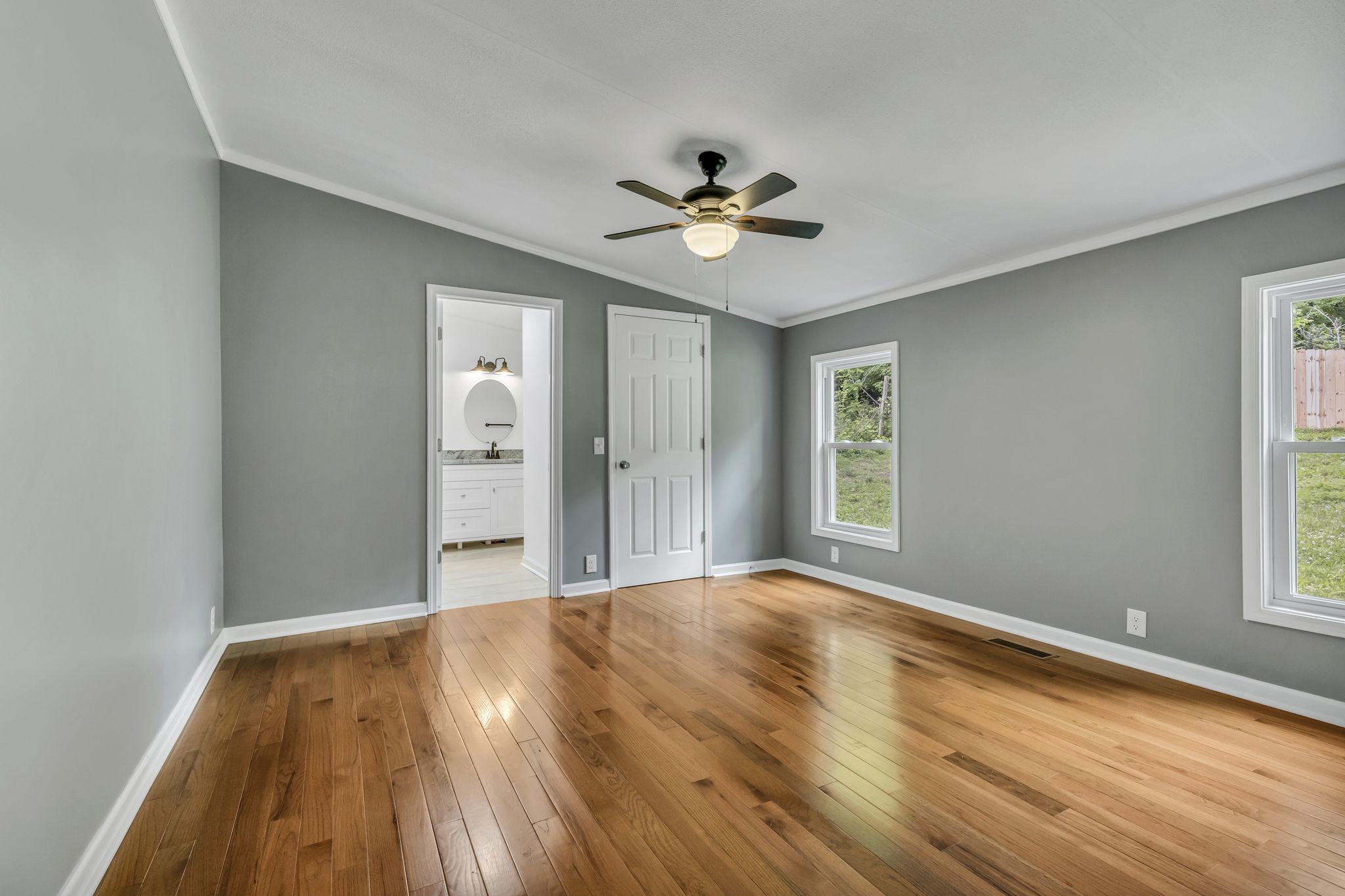 1114 John Shores Rd