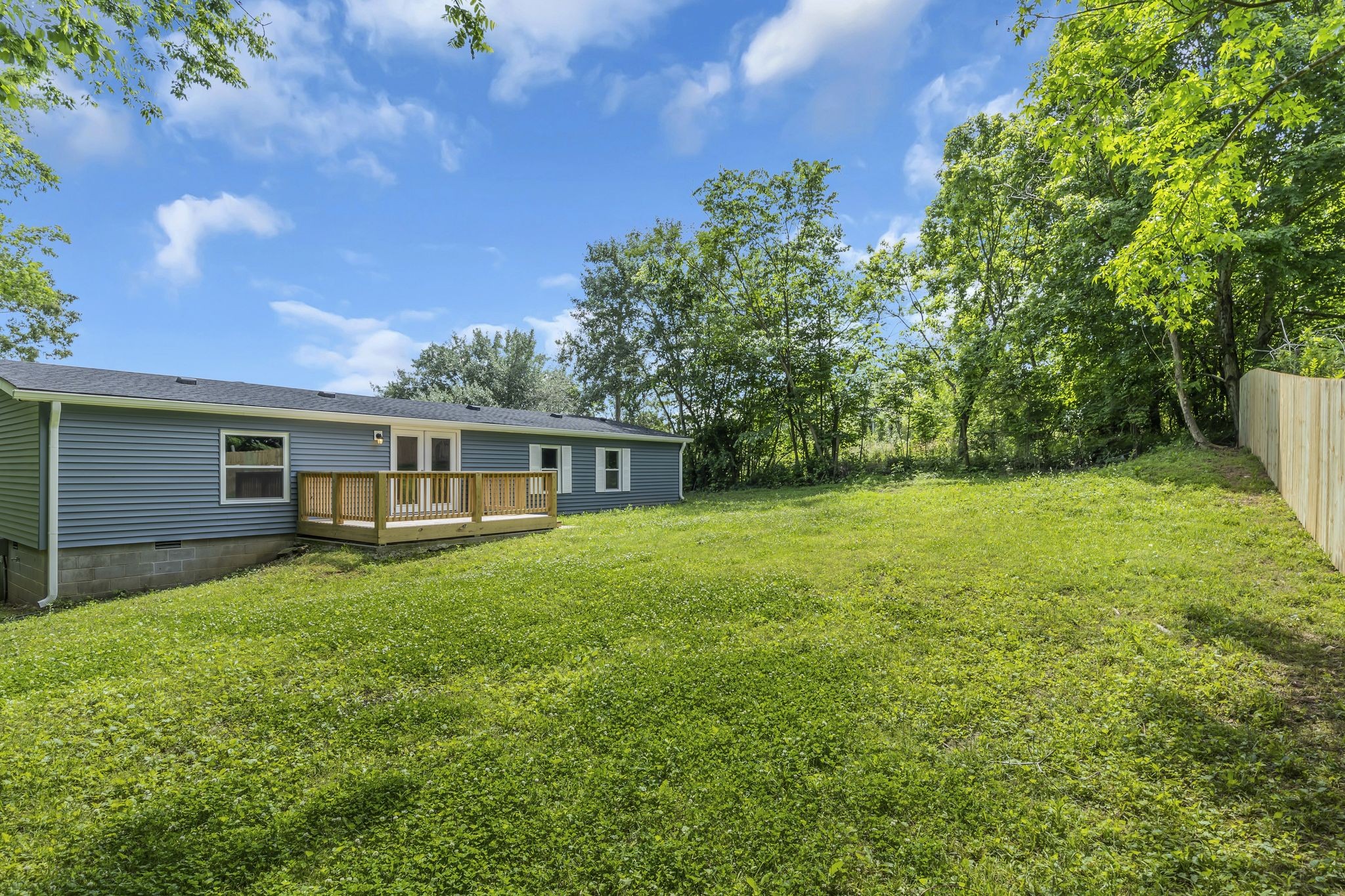 1114 John Shores Rd