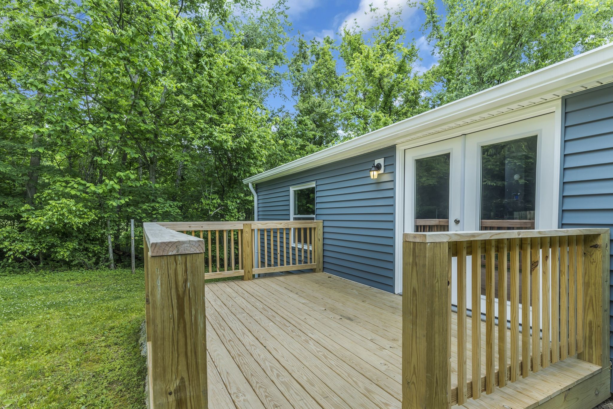 1114 John Shores Rd