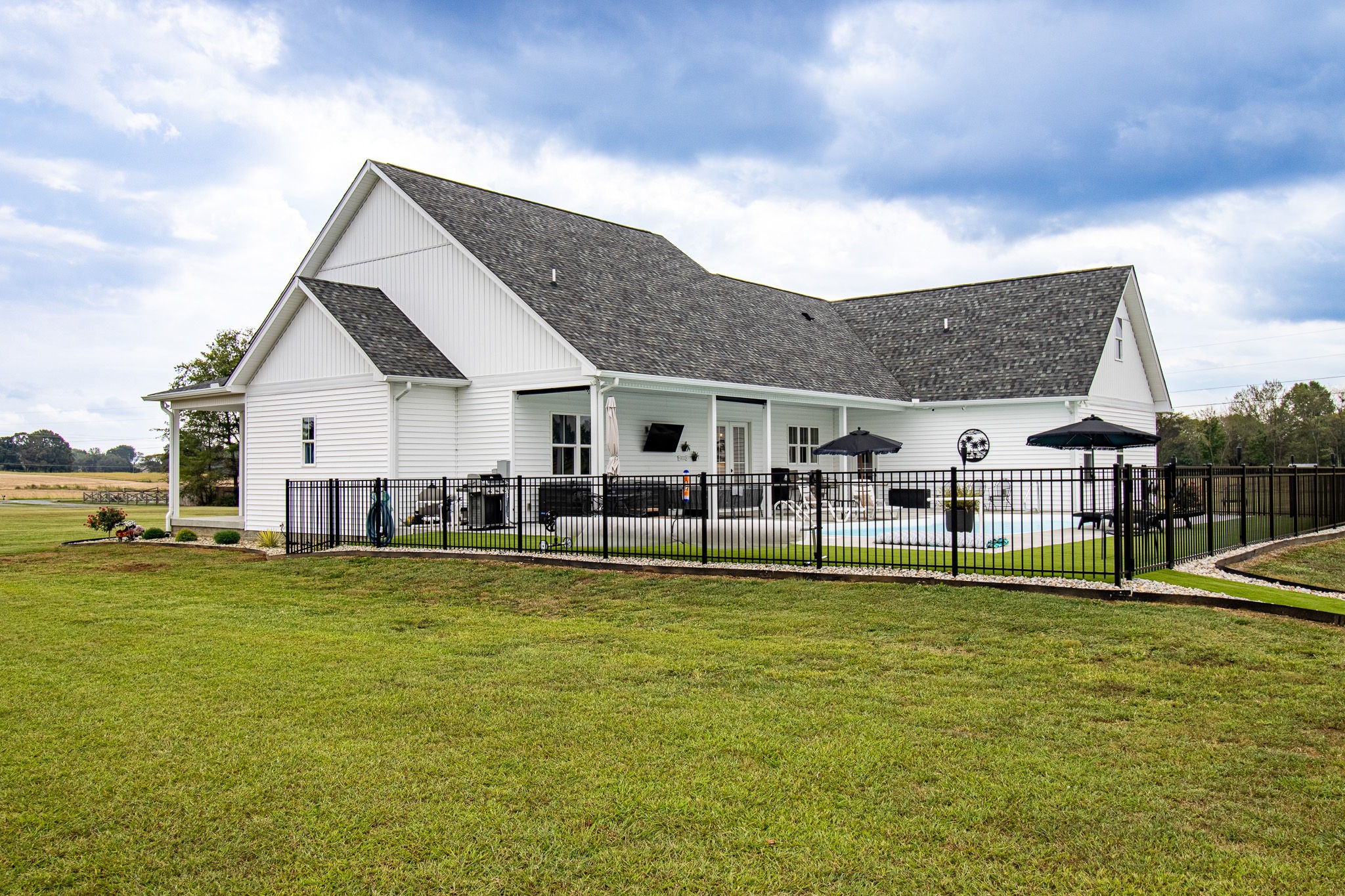 5252 Cross Plains Rd