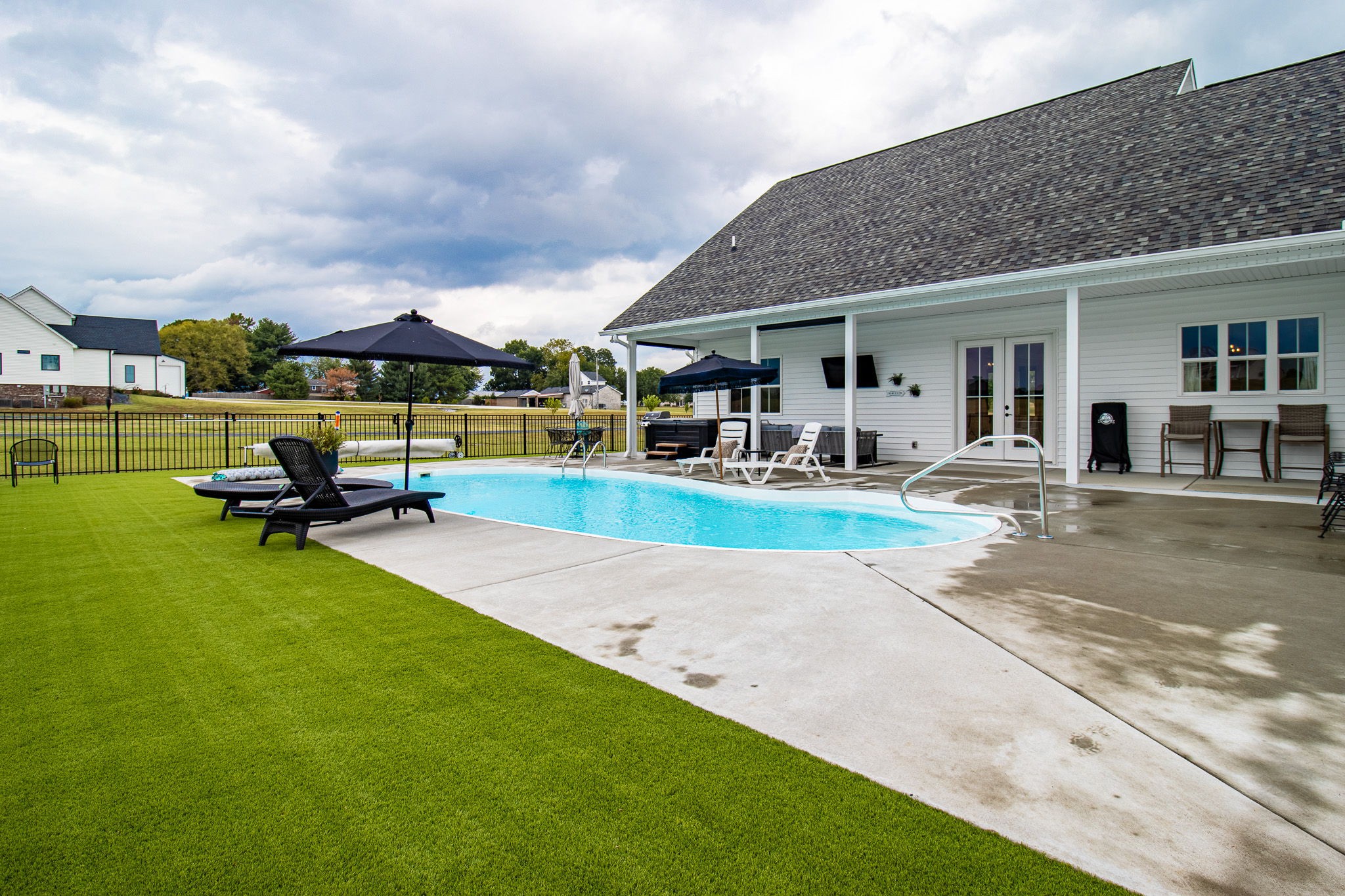 5252 Cross Plains Rd