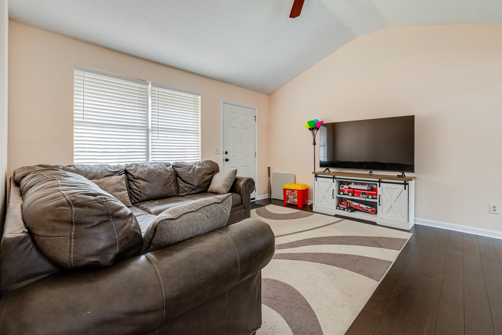 302 Cedar Park Cir