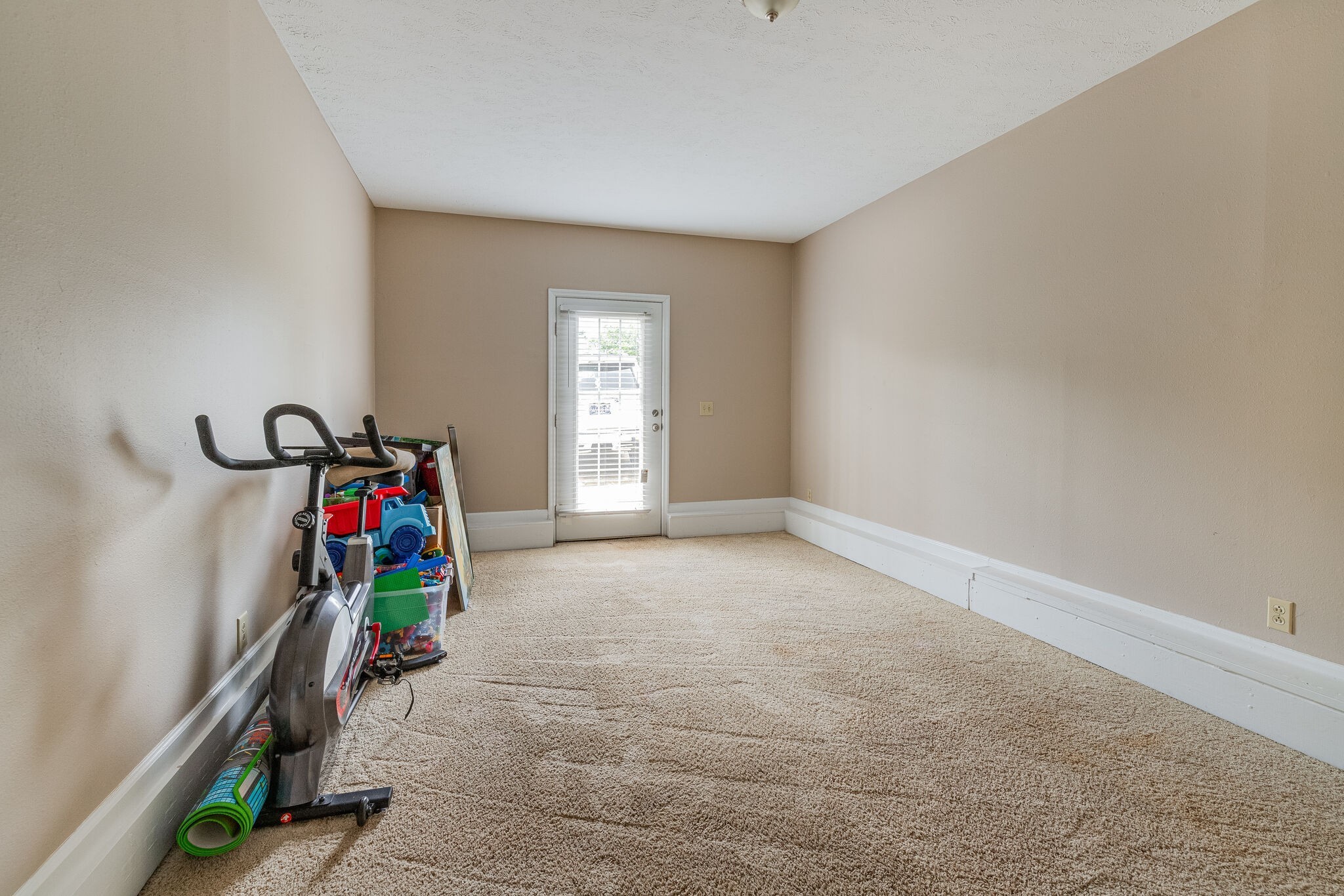 302 Cedar Park Cir