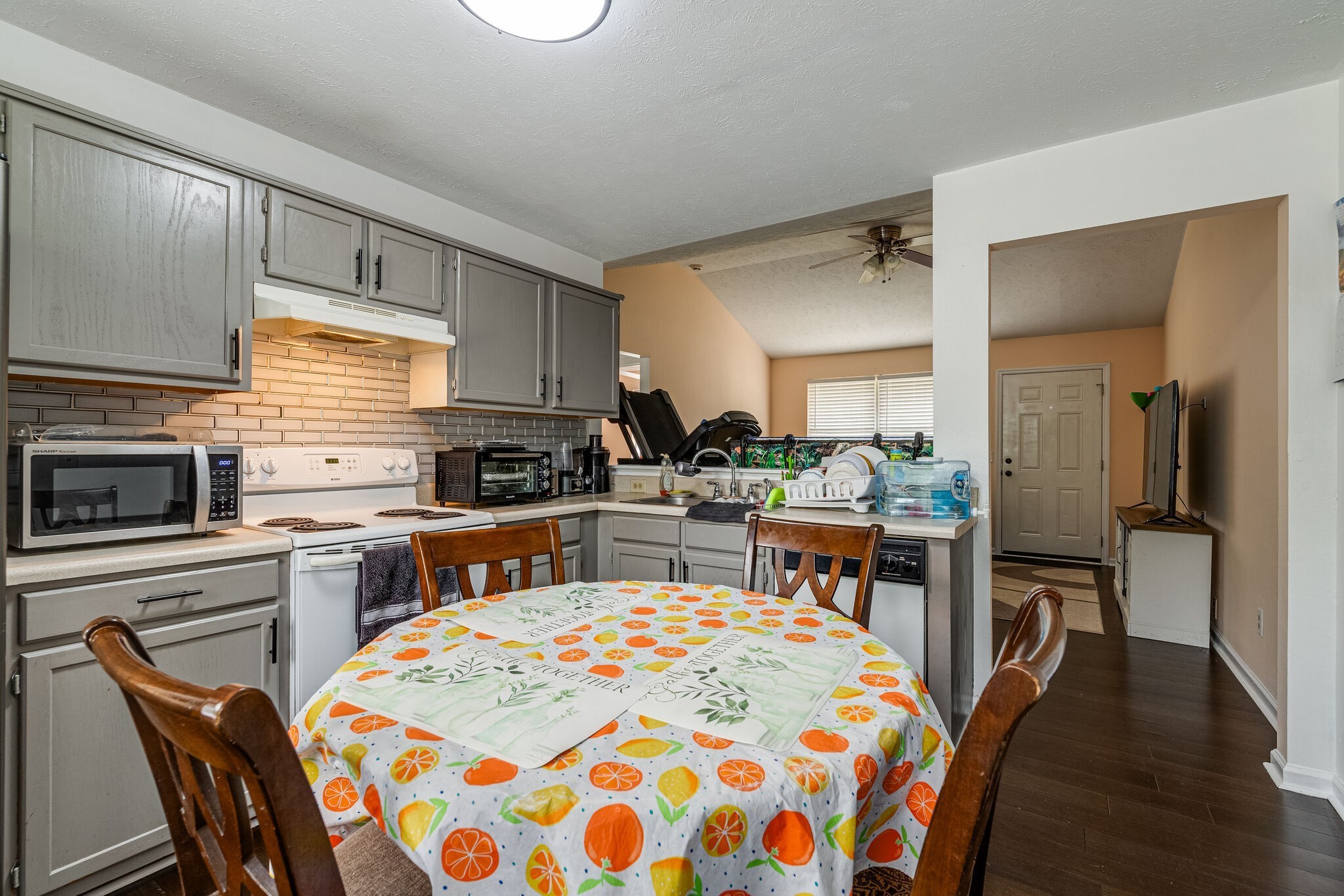 302 Cedar Park Cir