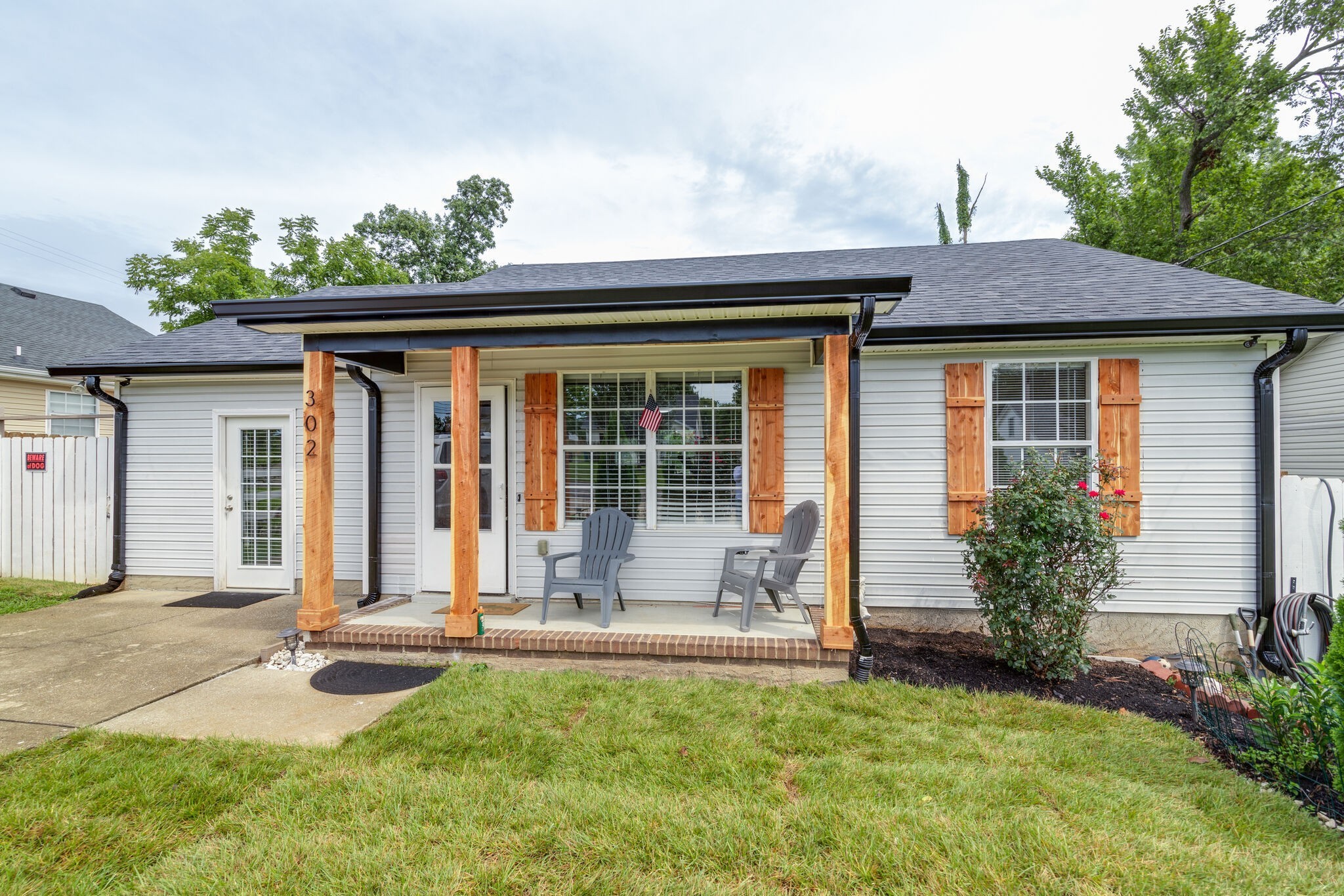 302 Cedar Park Cir