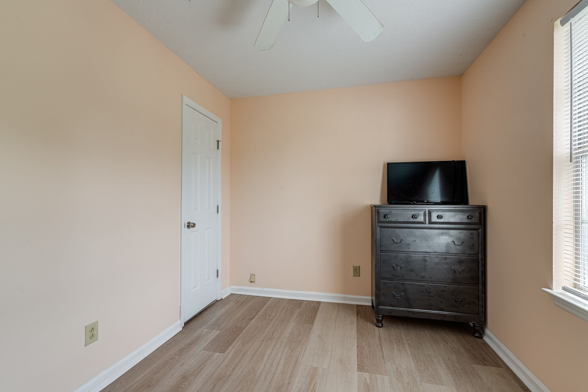 302 Cedar Park Cir