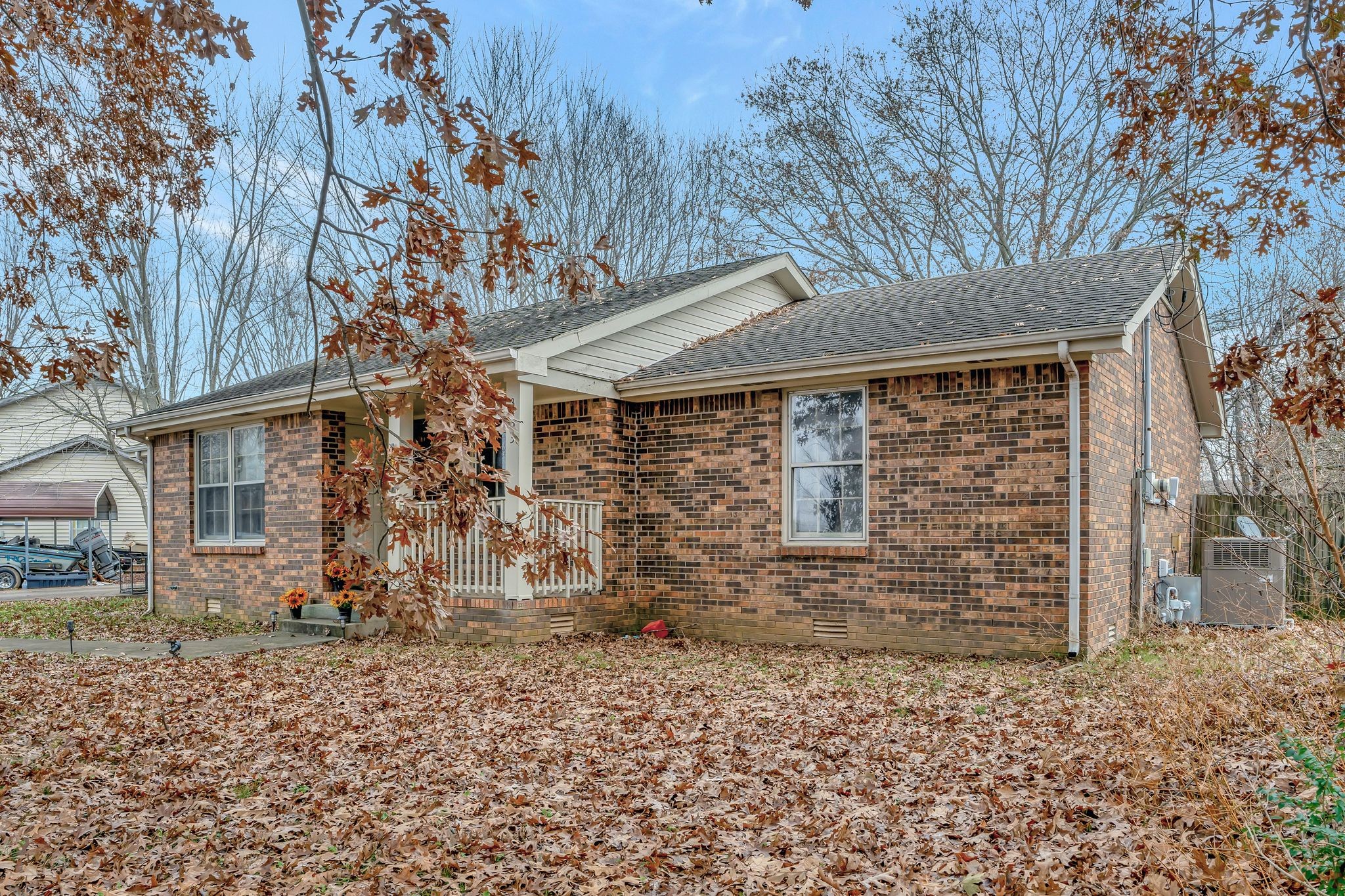 3393 Chaney Ln