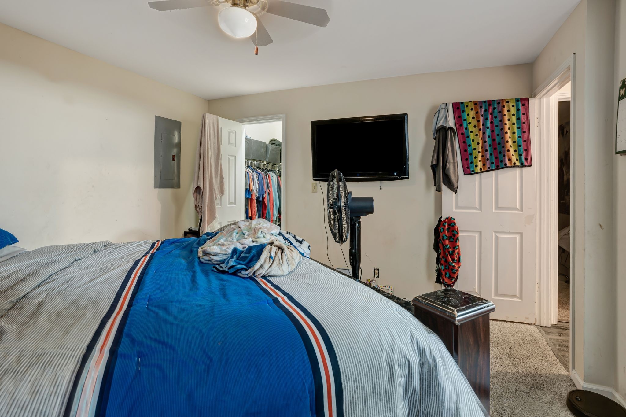 3393 Chaney Ln