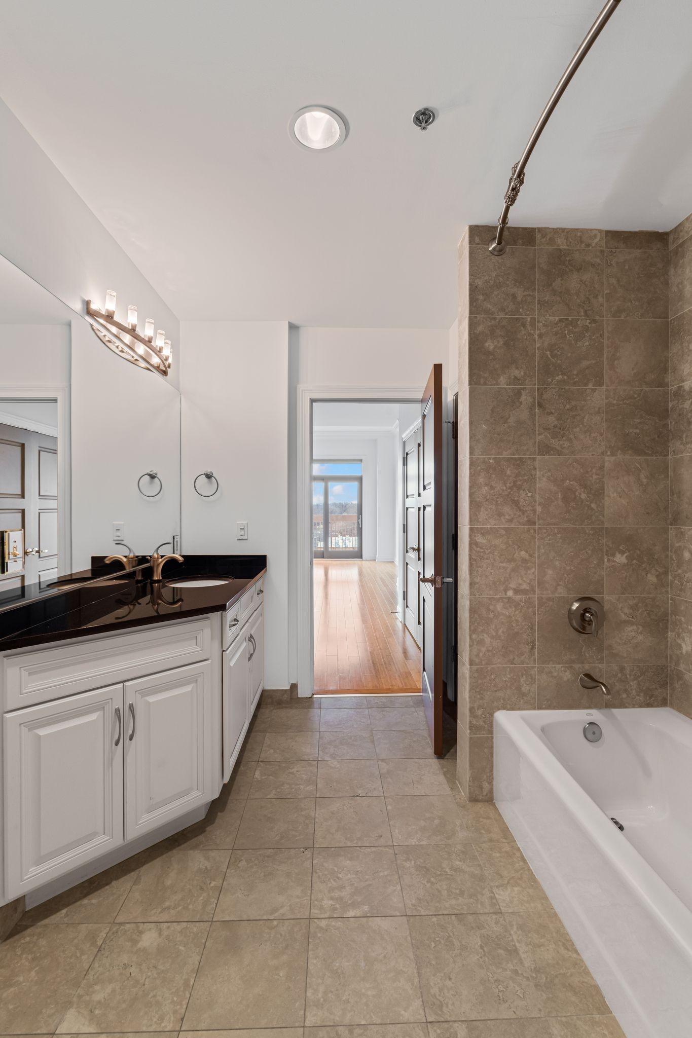 110 31st Ave, N Unit: 705