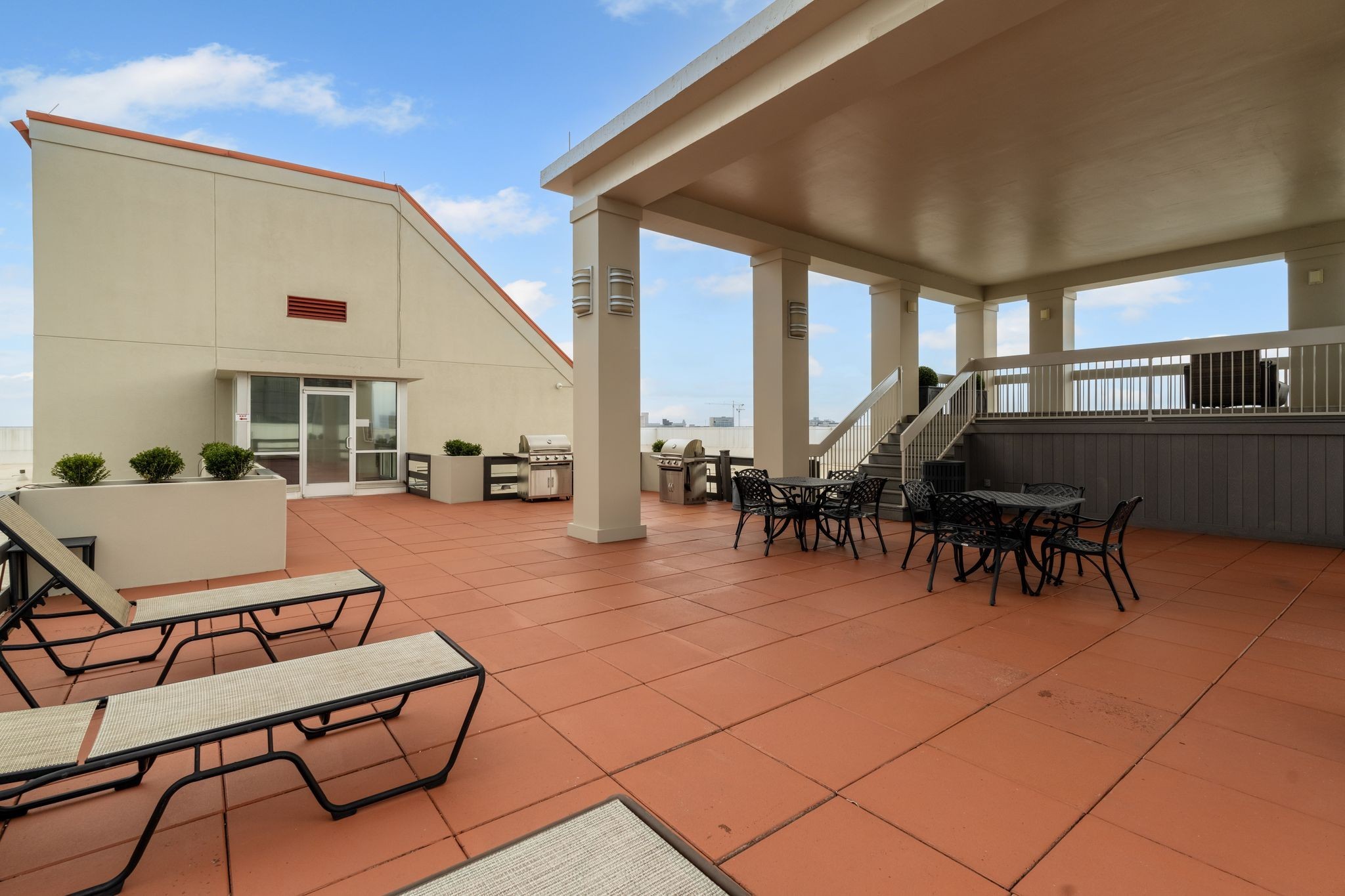 110 31st Ave, N Unit: 705