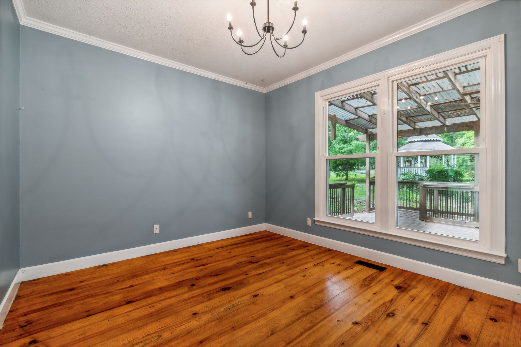 8054 Owens Chapel Rd