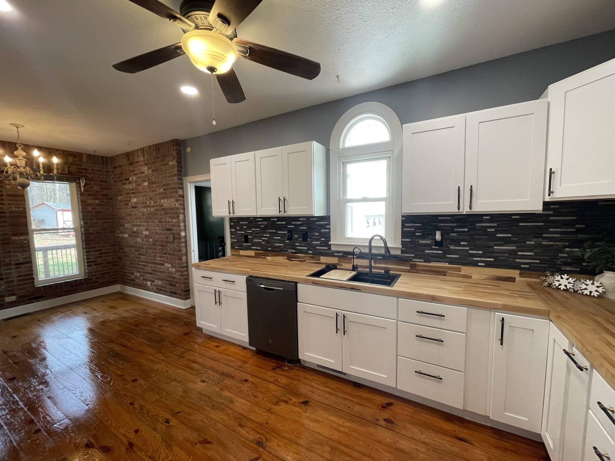 8054 Owens Chapel Rd