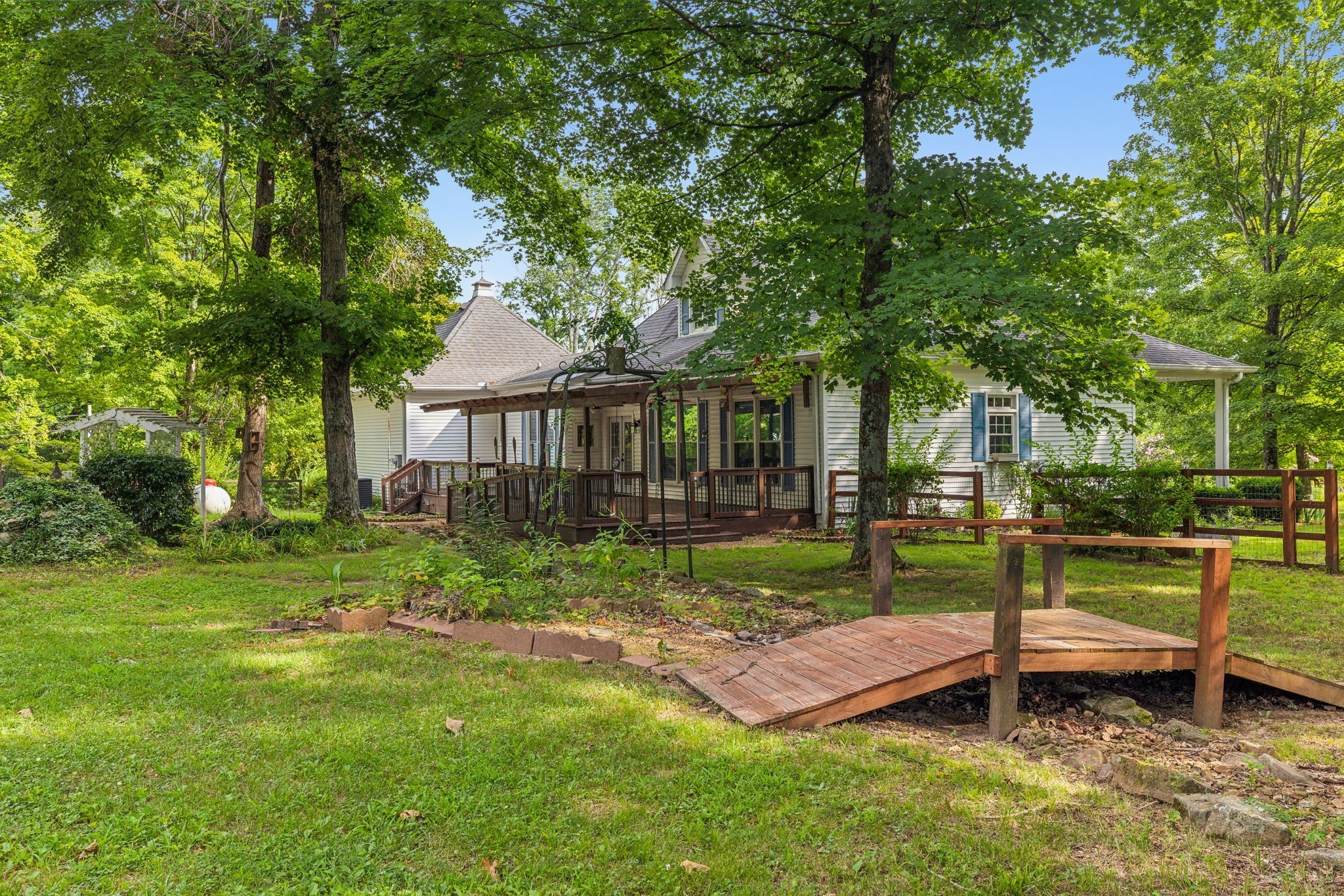 8054 Owens Chapel Rd