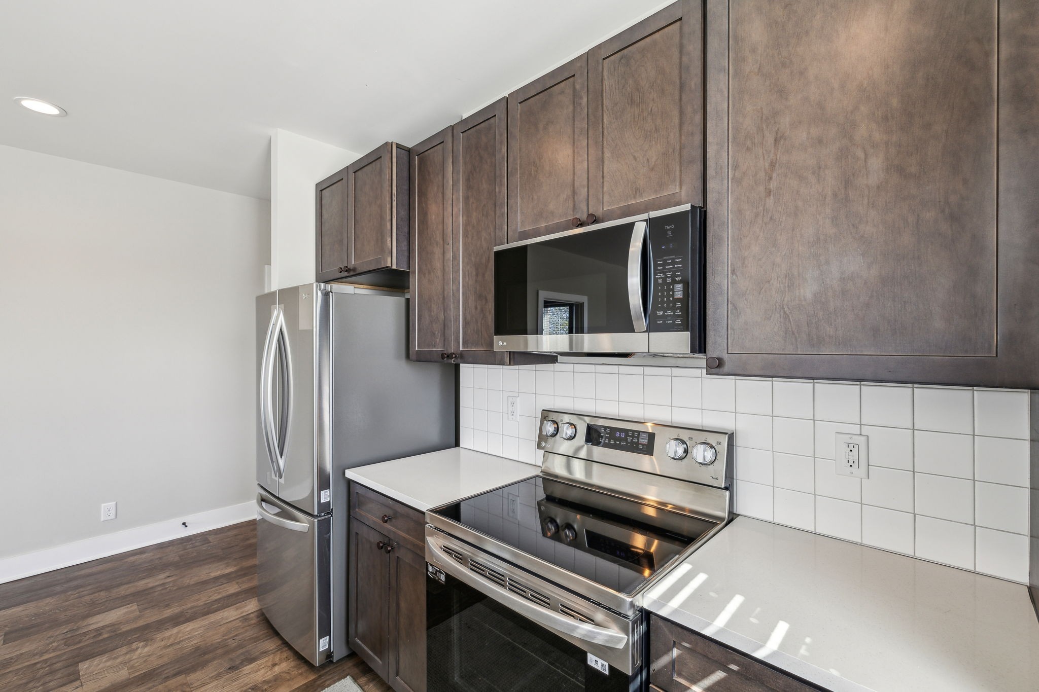 1077 E Trinity Ln Unit: 201