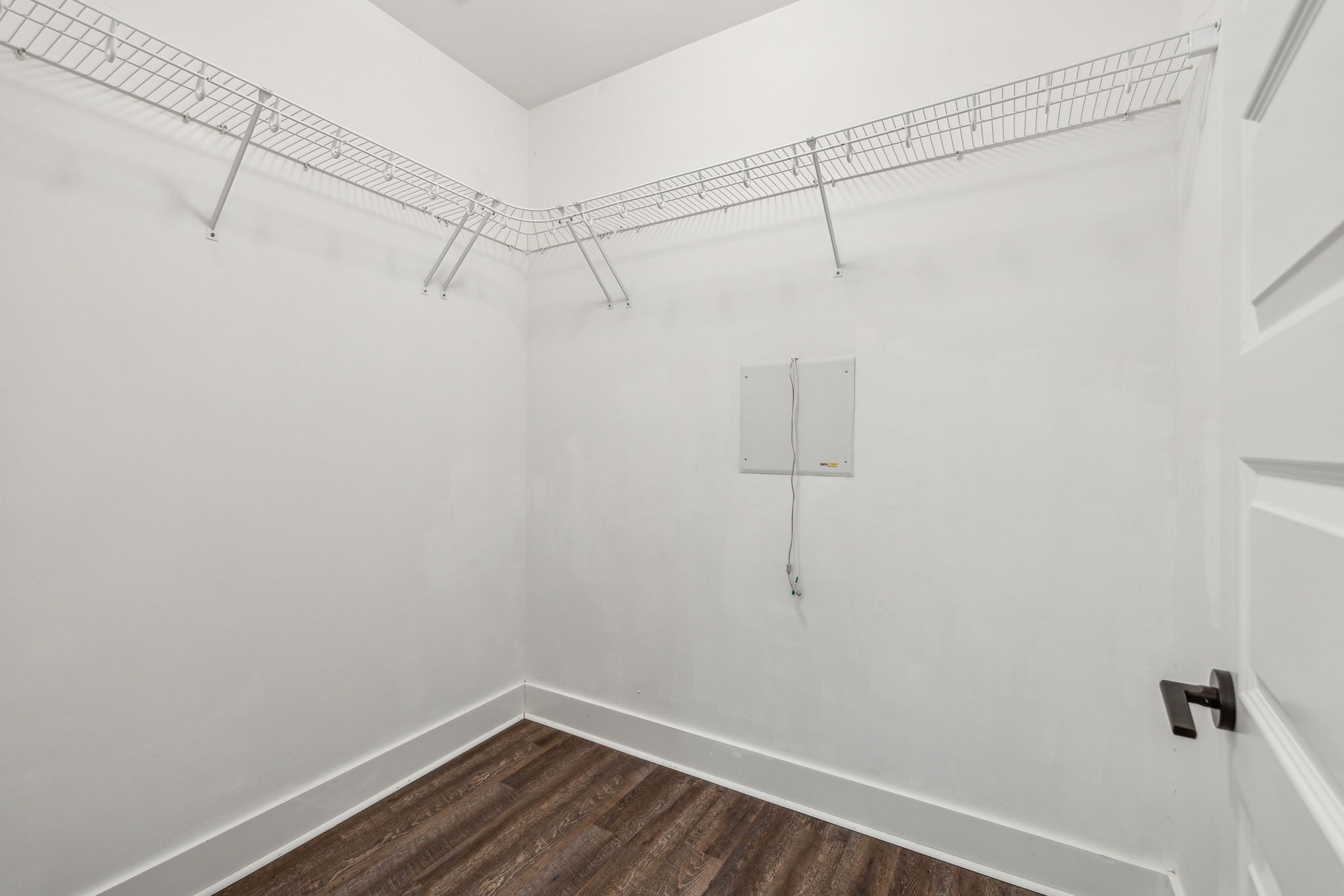 1077 E Trinity Ln Unit: 201