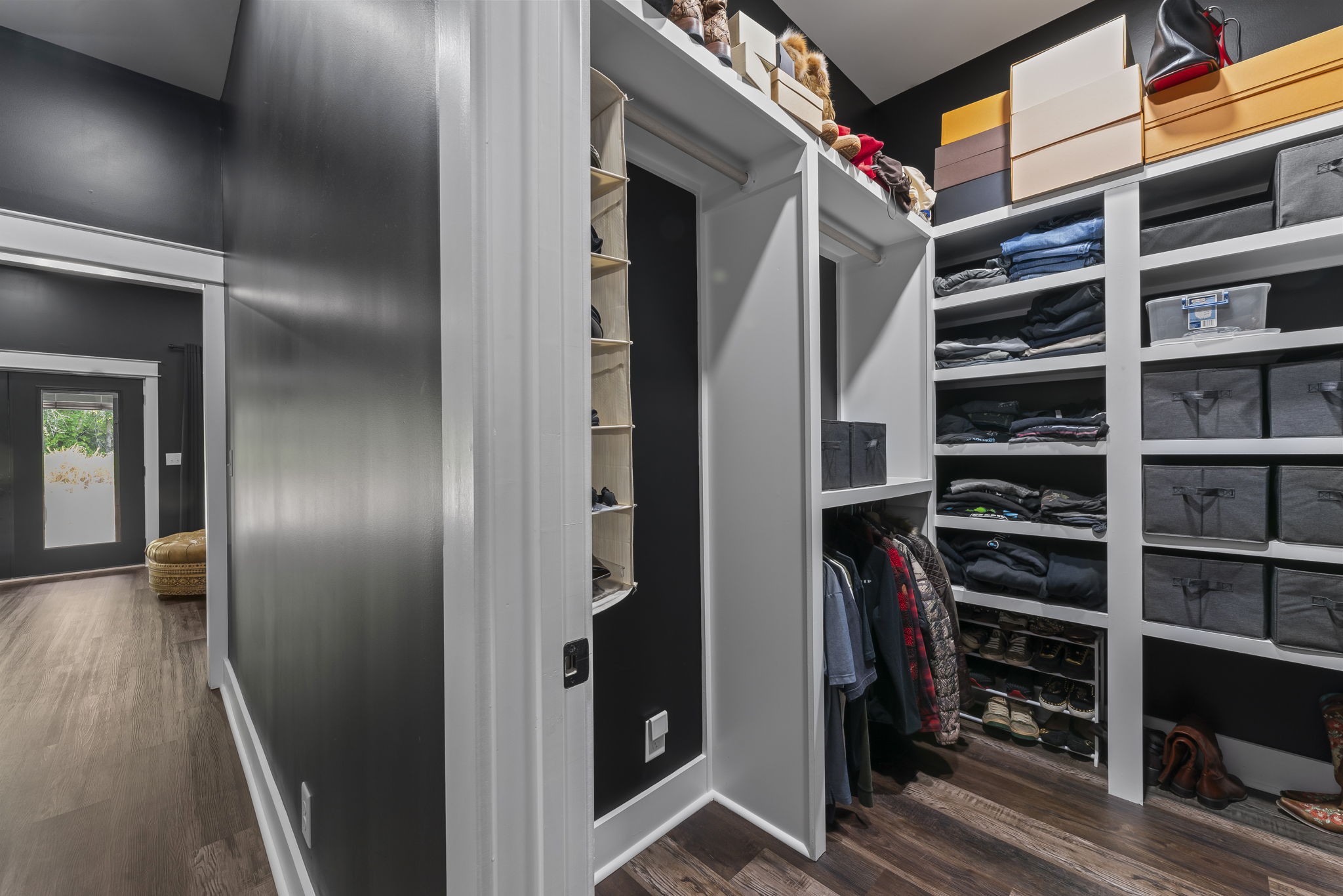 6145 Hunters Point Pike