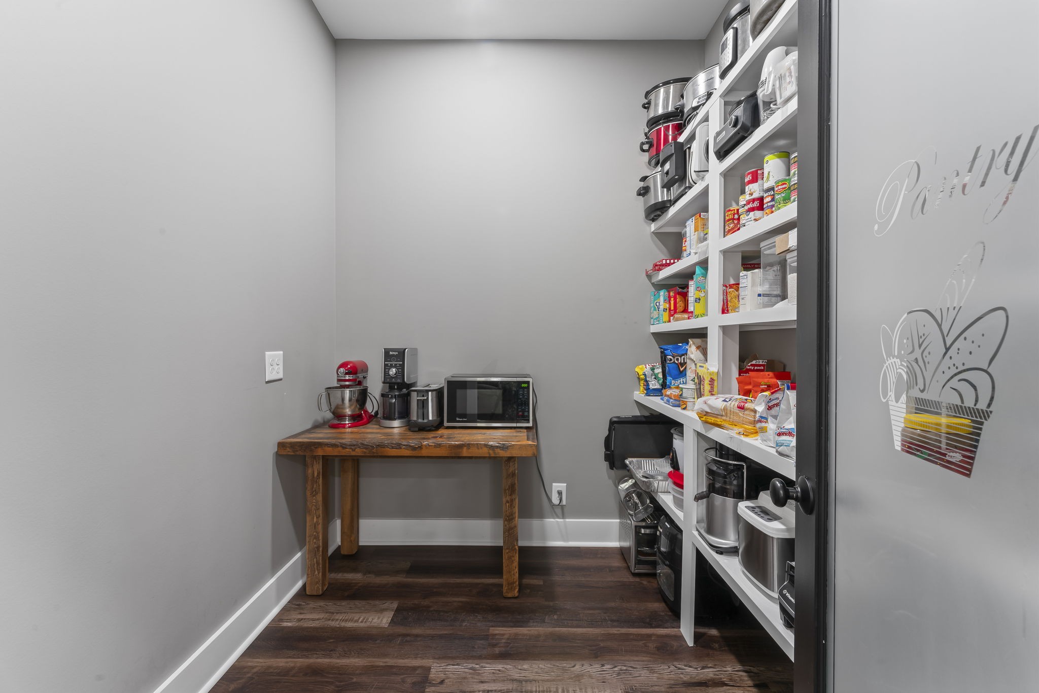 6145 Hunters Point Pike