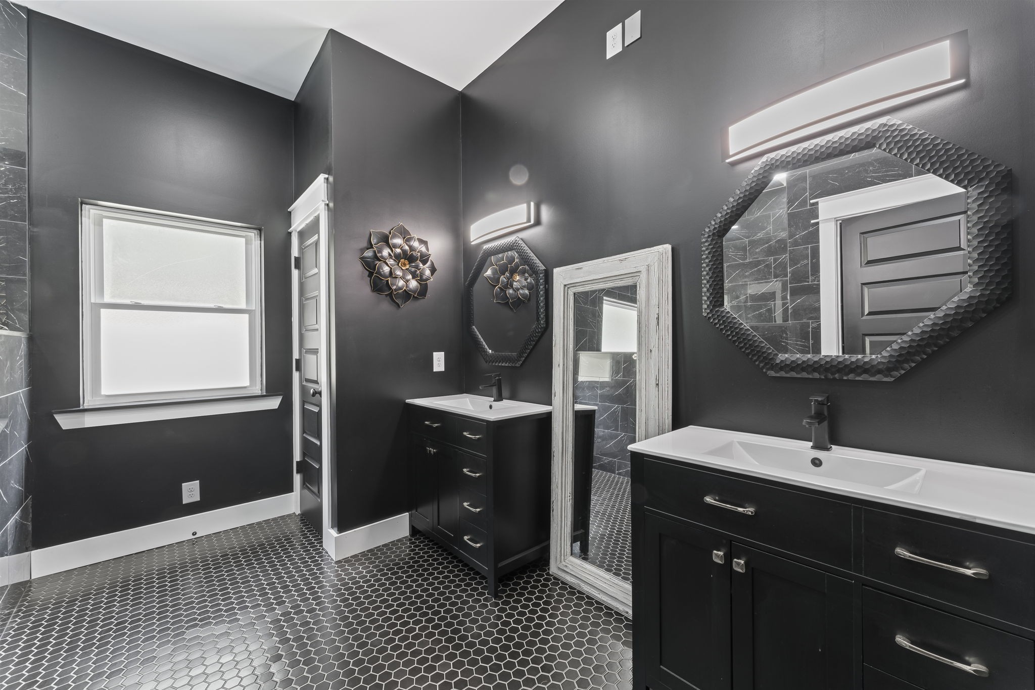 6145 Hunters Point Pike