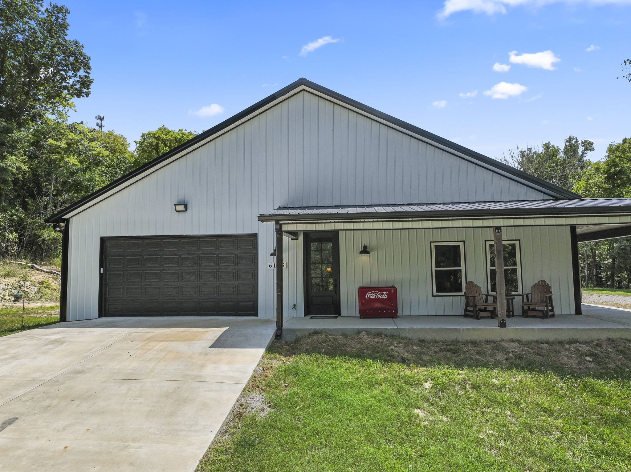 6145 Hunters Point Pike