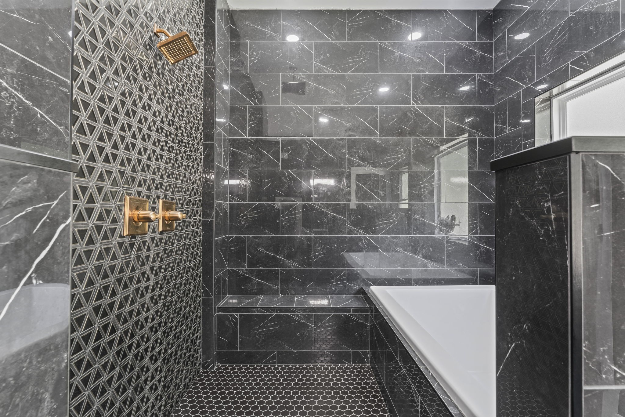 6145 Hunters Point Pike