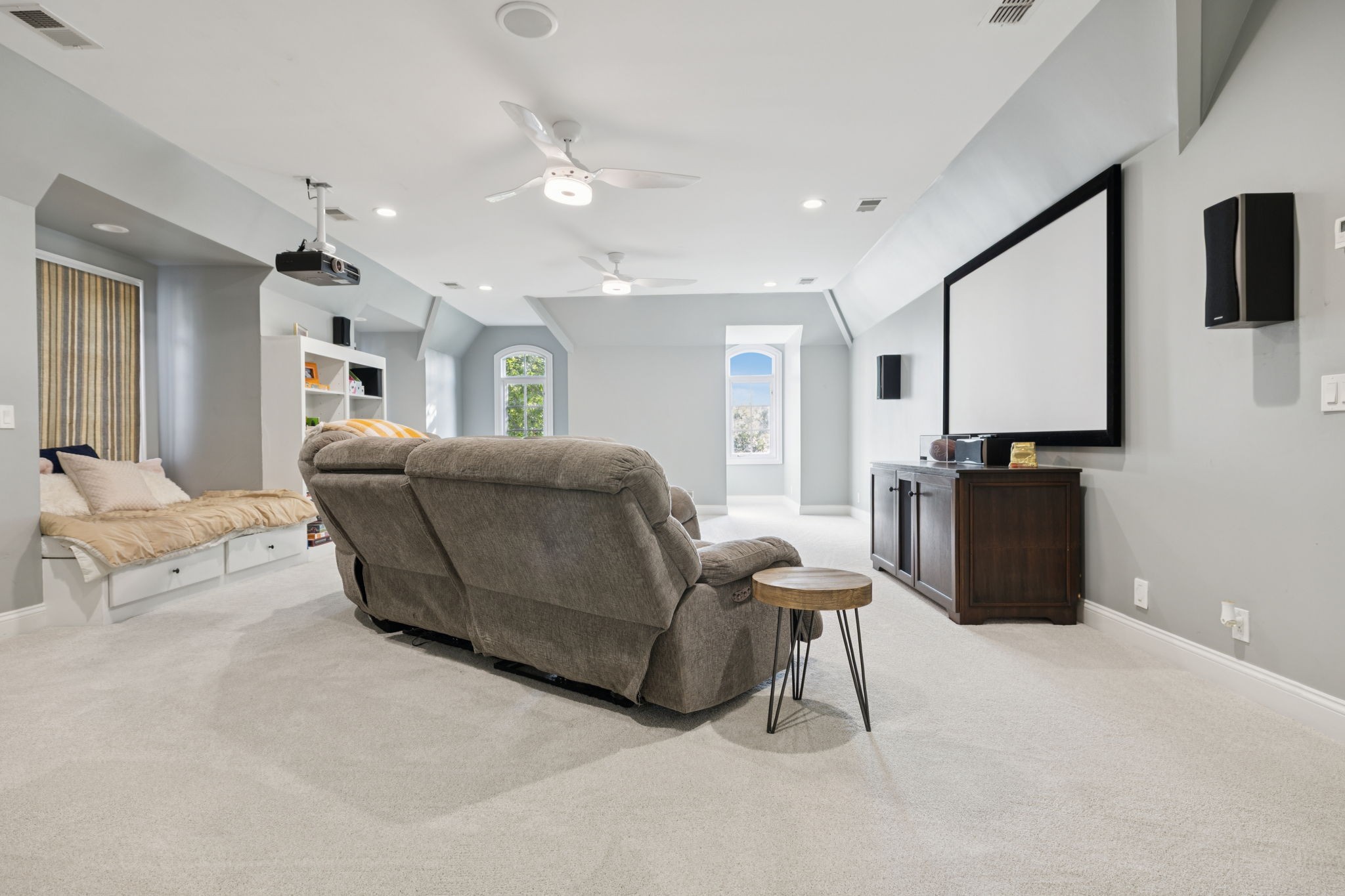 9256 Wardley Park Ln