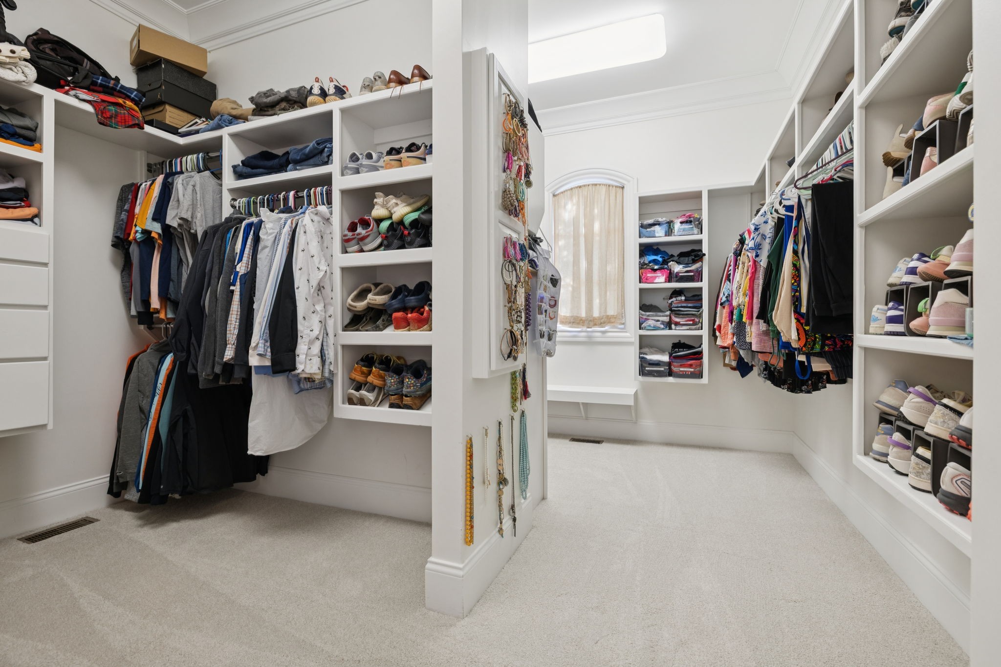 9256 Wardley Park Ln