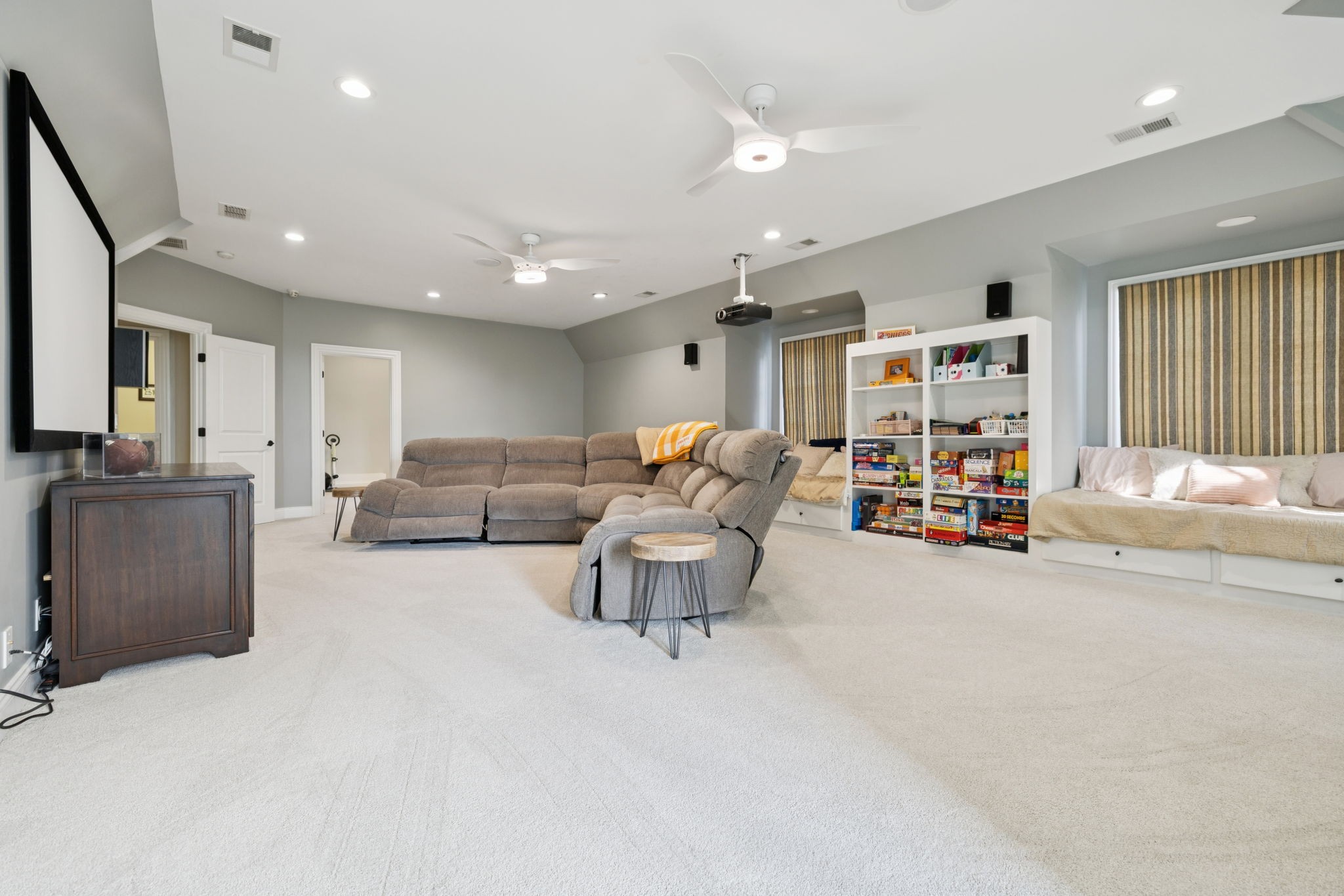 9256 Wardley Park Ln