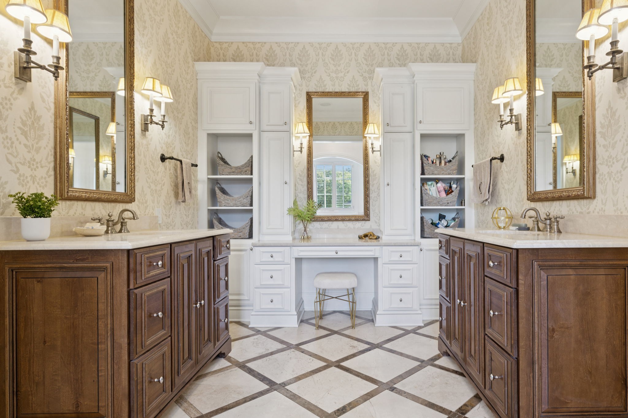 9256 Wardley Park Ln