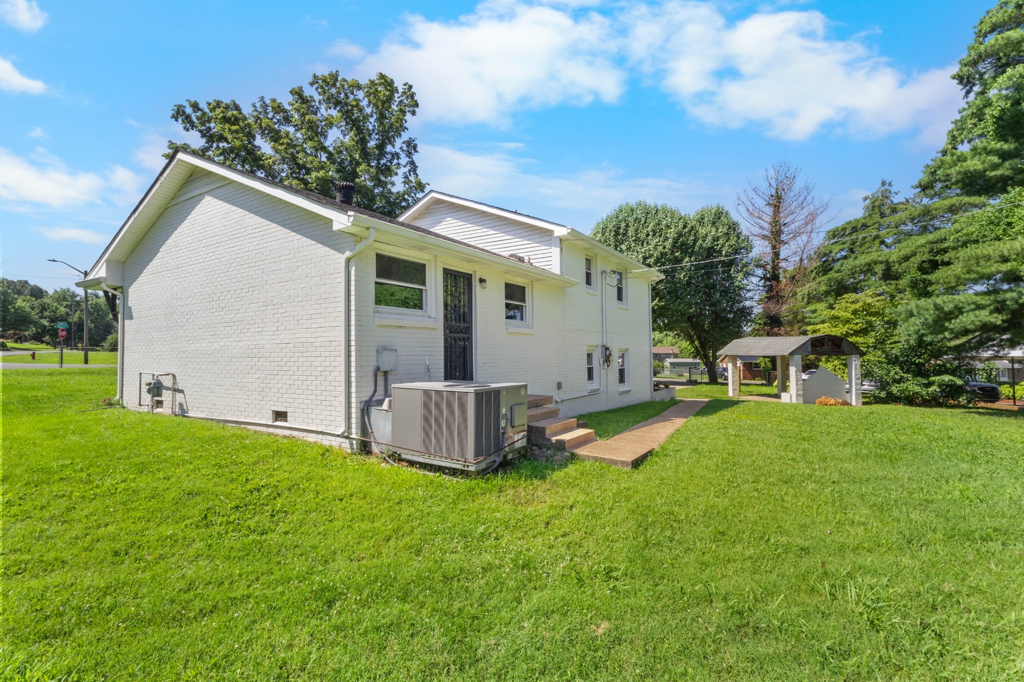 303 Nice Dr