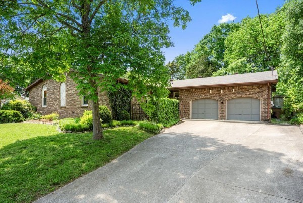 3808 Anderson Rd
