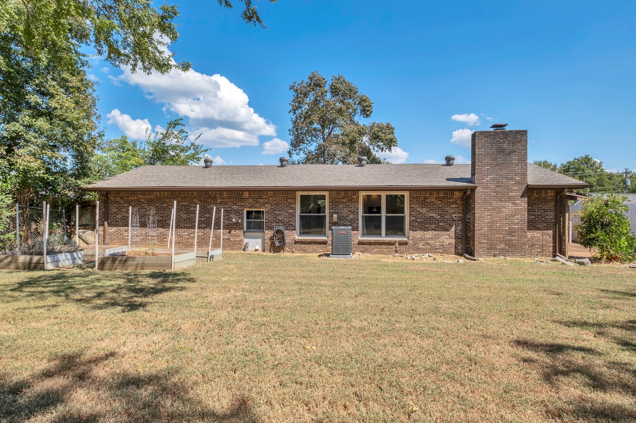 3808 Anderson Rd