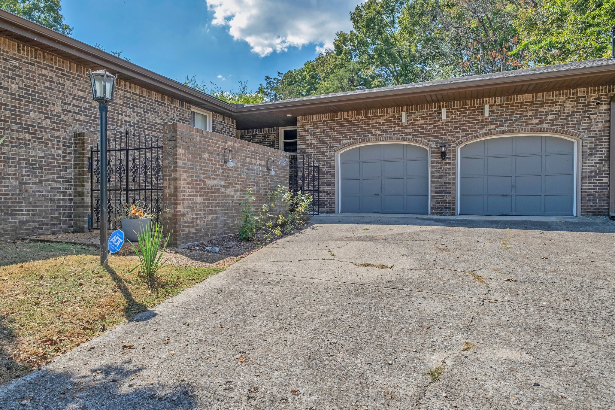 3808 Anderson Rd
