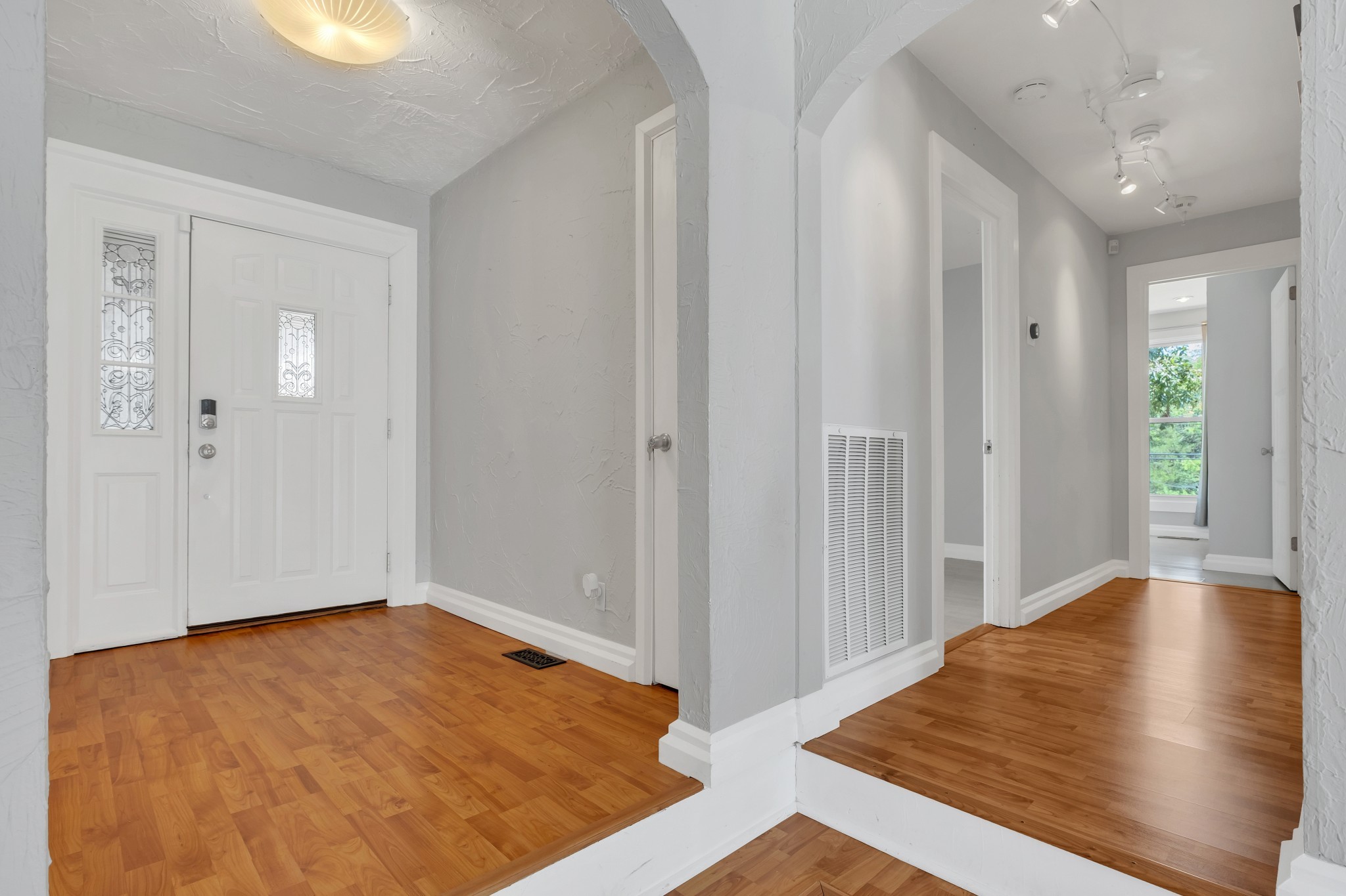 3808 Anderson Rd