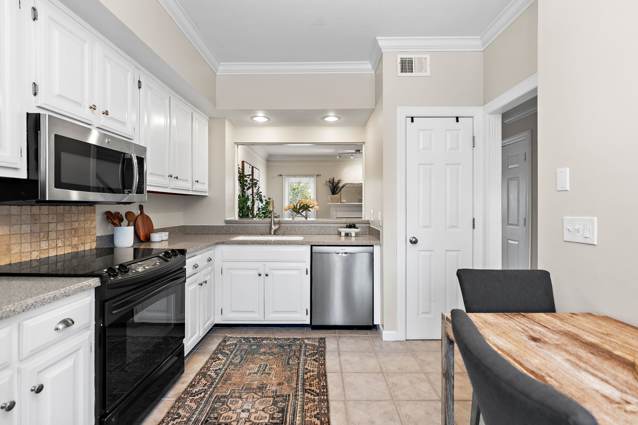 124 Acklen Park Dr