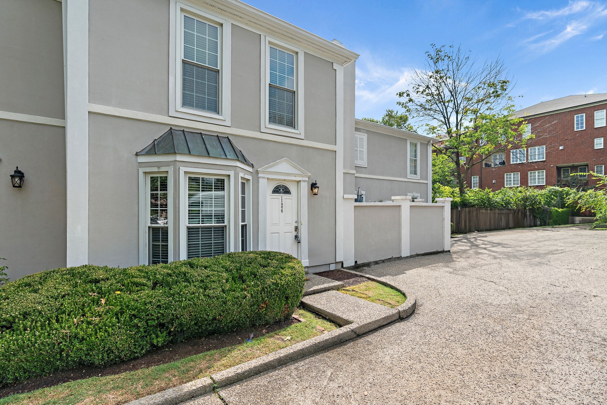 124 Acklen Park Dr