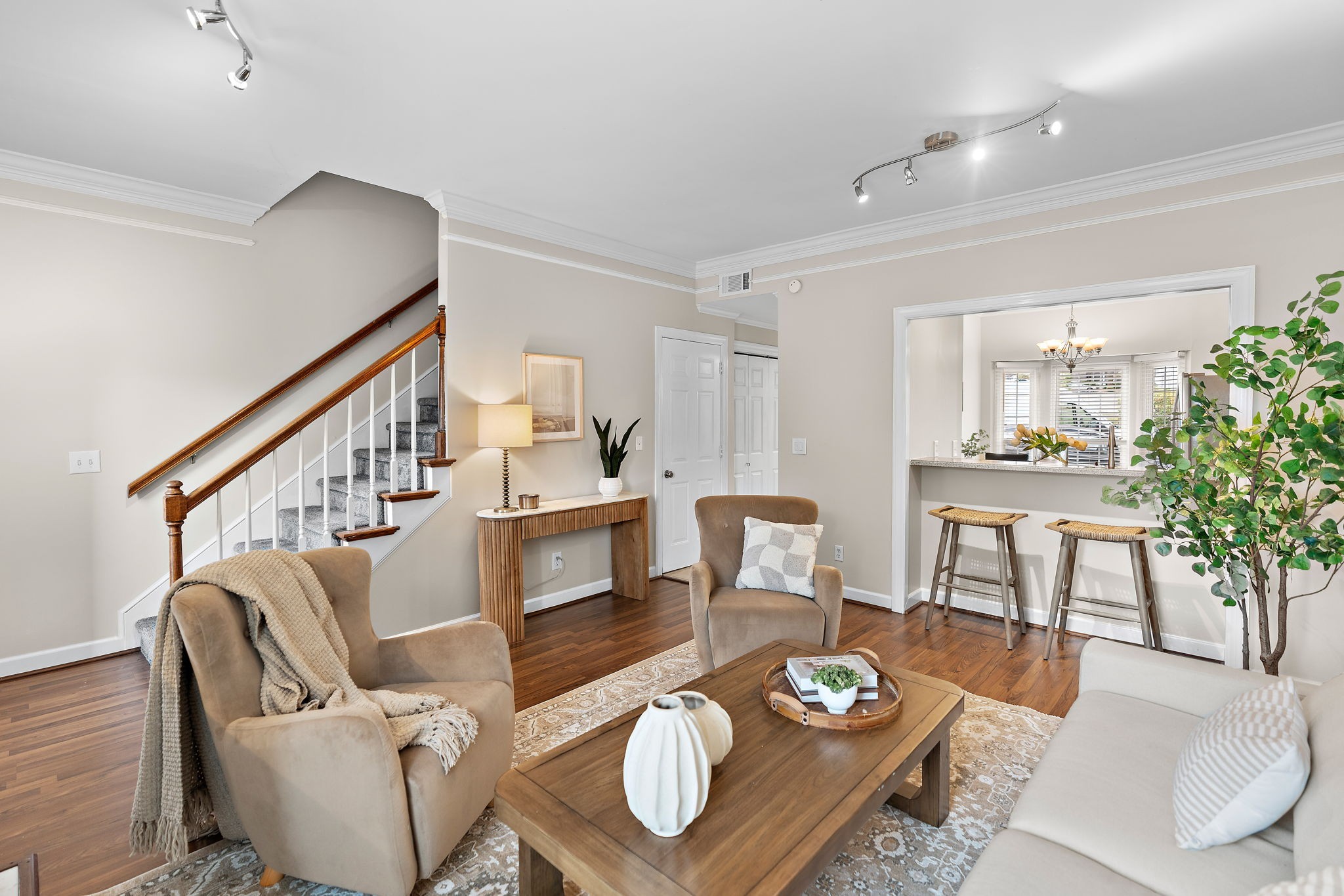 124 Acklen Park Dr