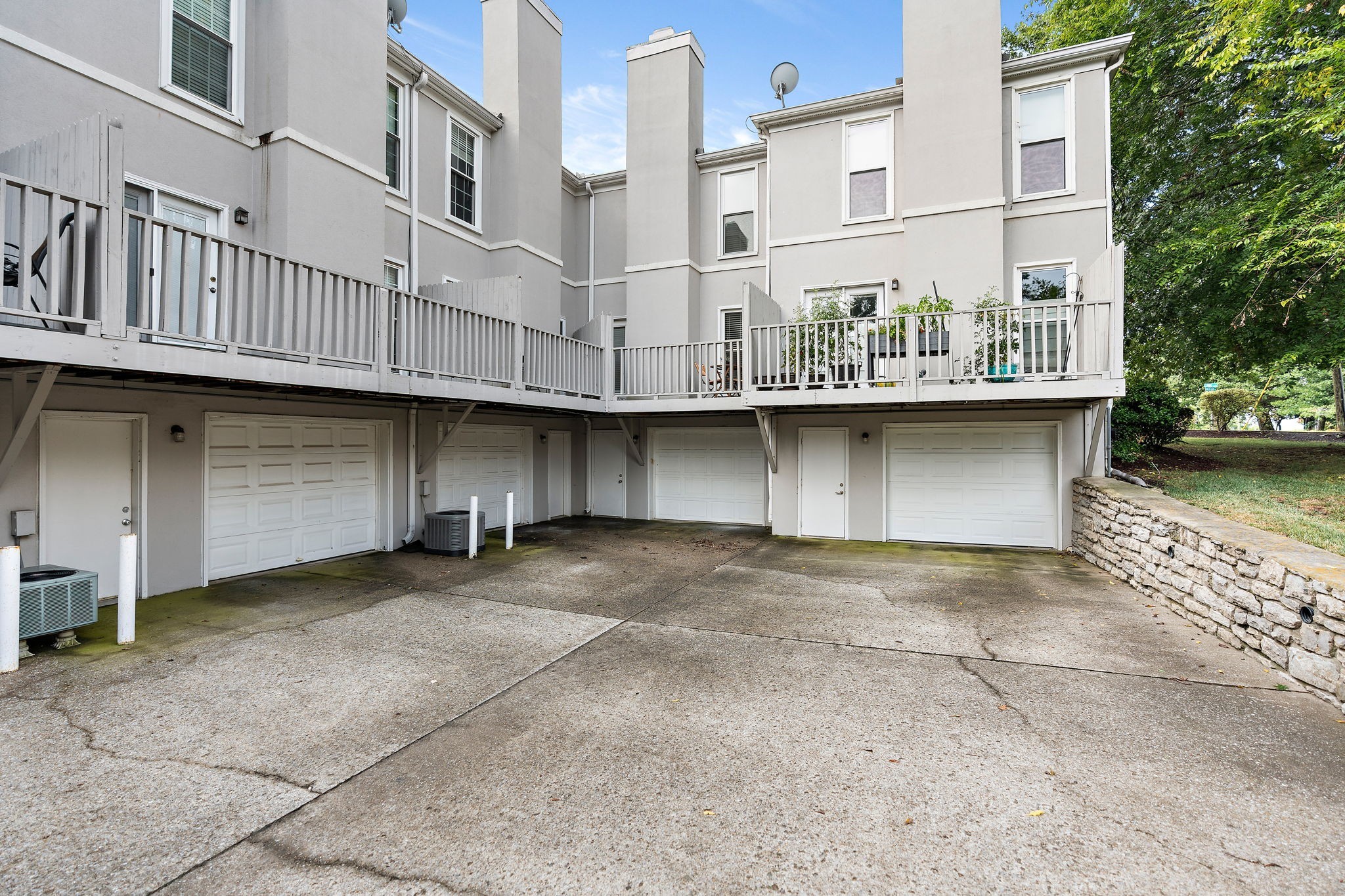 124 Acklen Park Dr