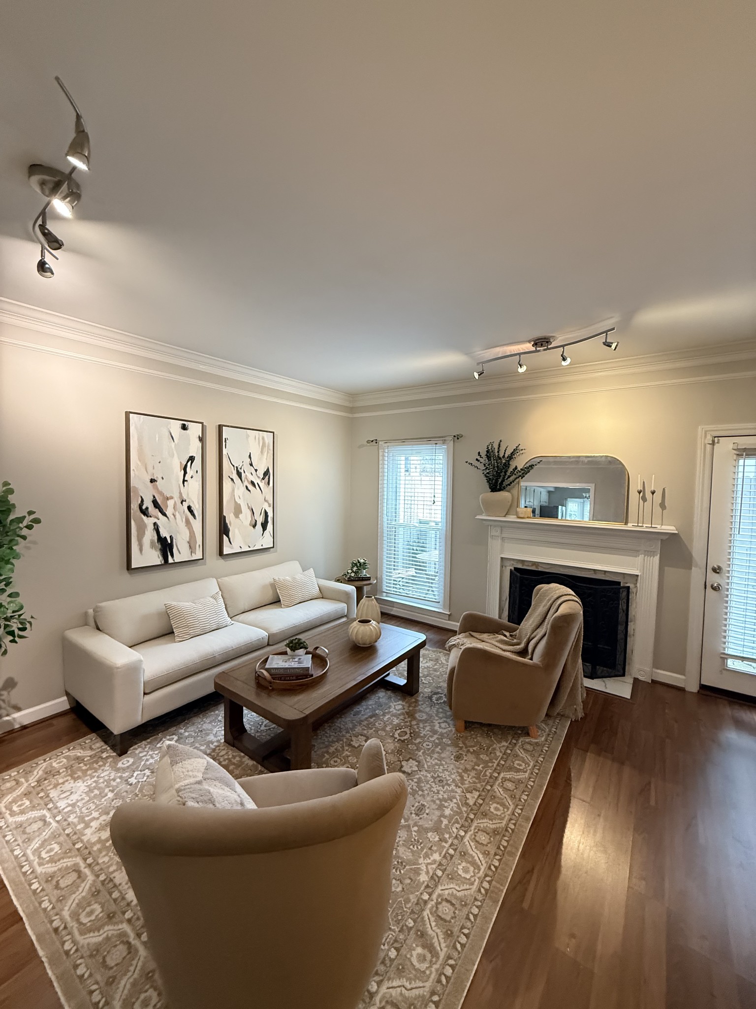 124 Acklen Park Dr
