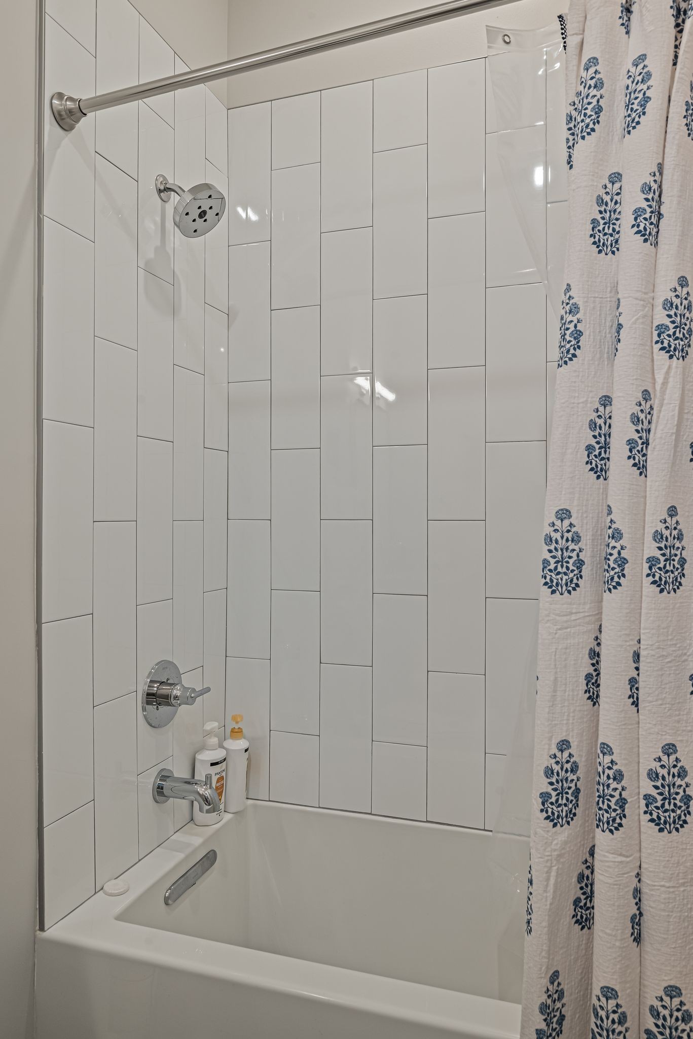 1014 16th Ave, S Unit: 210