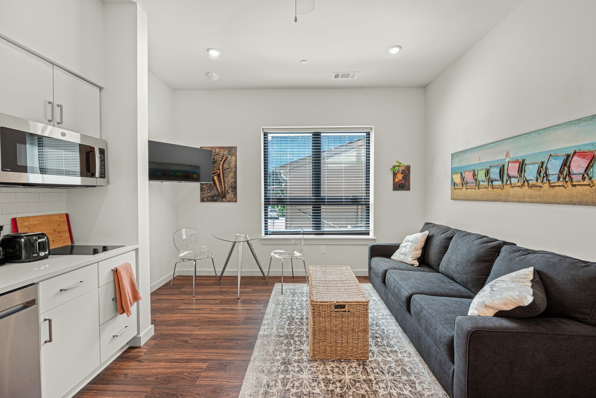 1014 16th Ave, S Unit: 210