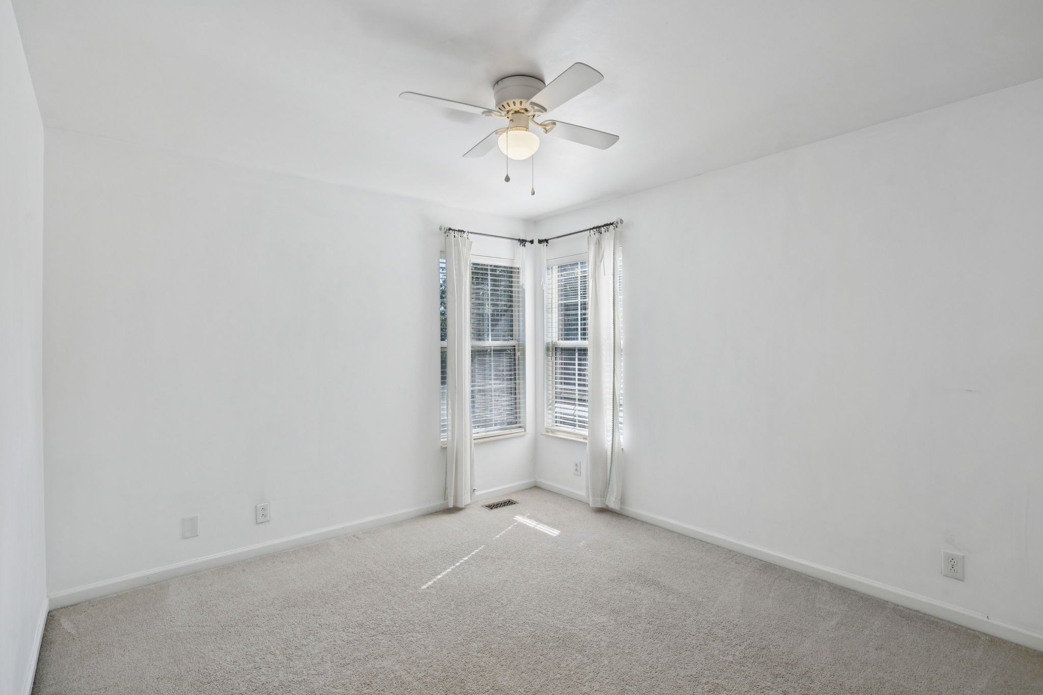 298 Wisteria Dr