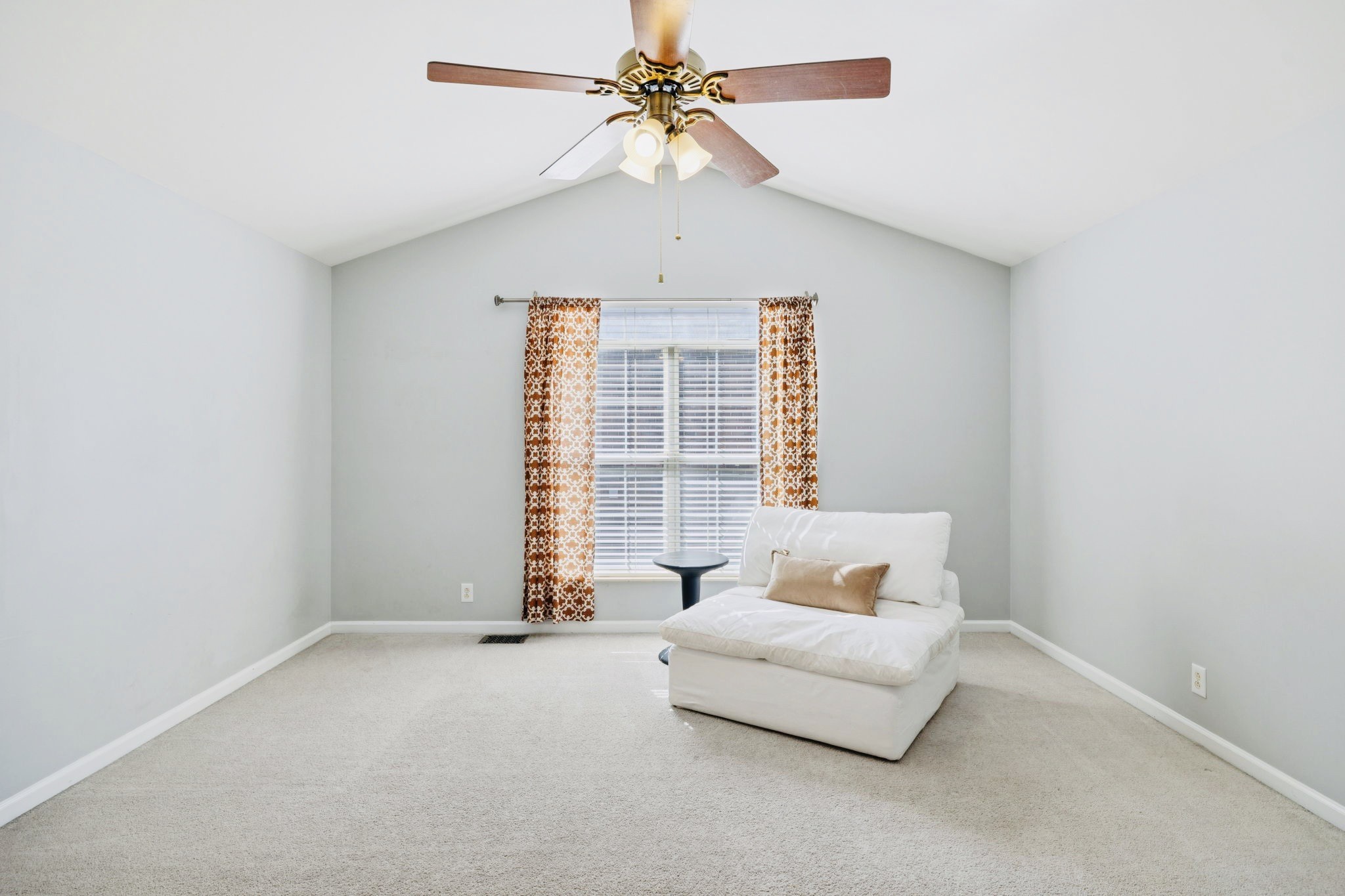 298 Wisteria Dr