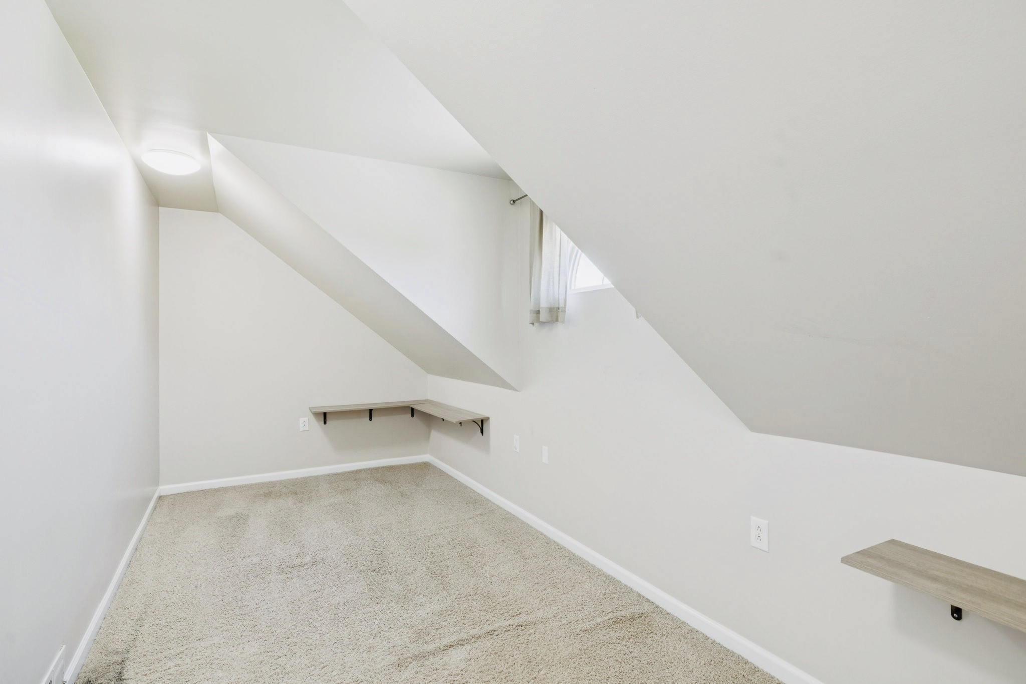 298 Wisteria Dr