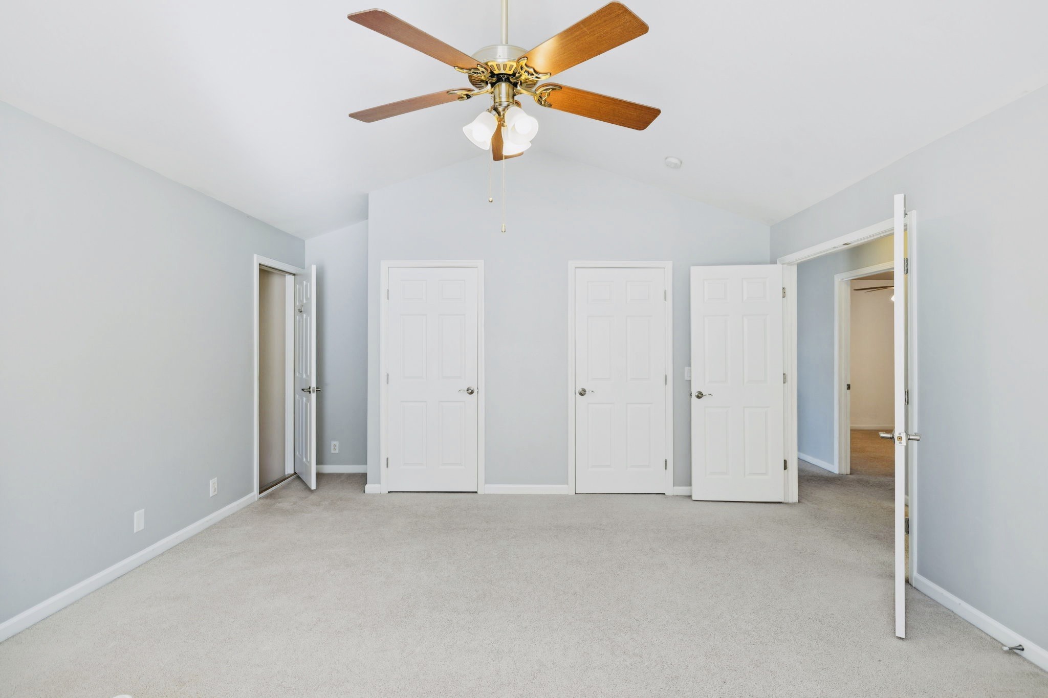 298 Wisteria Dr